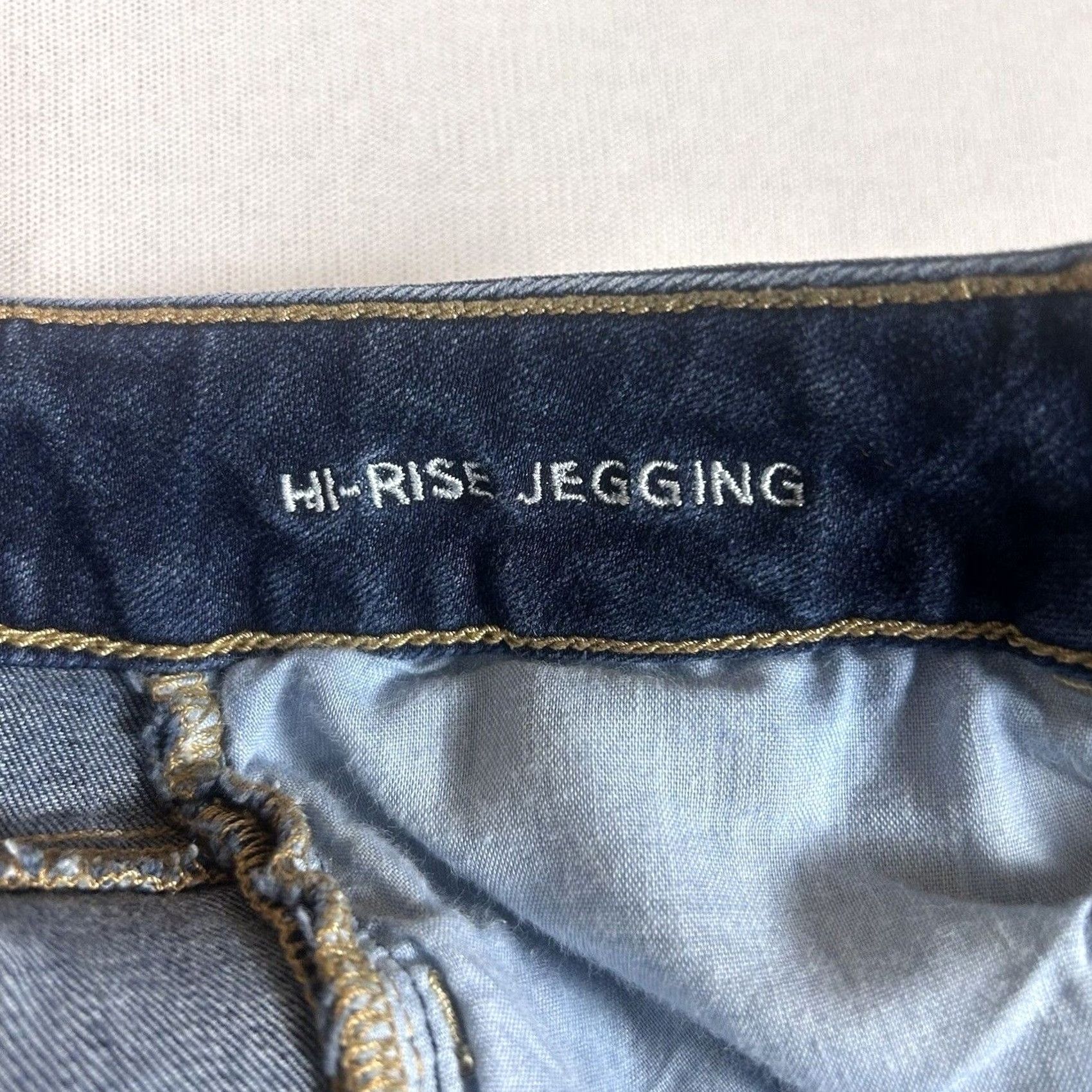 American Eagle Outfitters American Eagle Outfitters Super Stretch X4 Hi-Rise Jegging Size 2 Lon AEO 2L Size 42" / US 20 - 4 Thumbnail