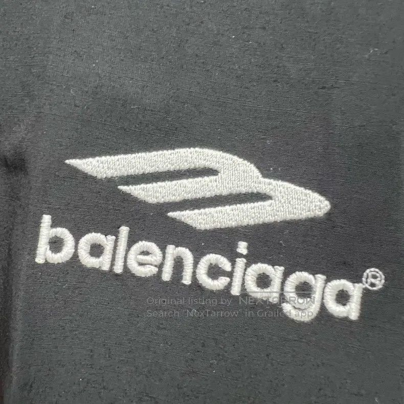 Balenciaga Balenciaga Fake Two Piece 3B Embroidered Windbreaker Jacke Size US M / EU 48-50 / 2 - 4 Thumbnail