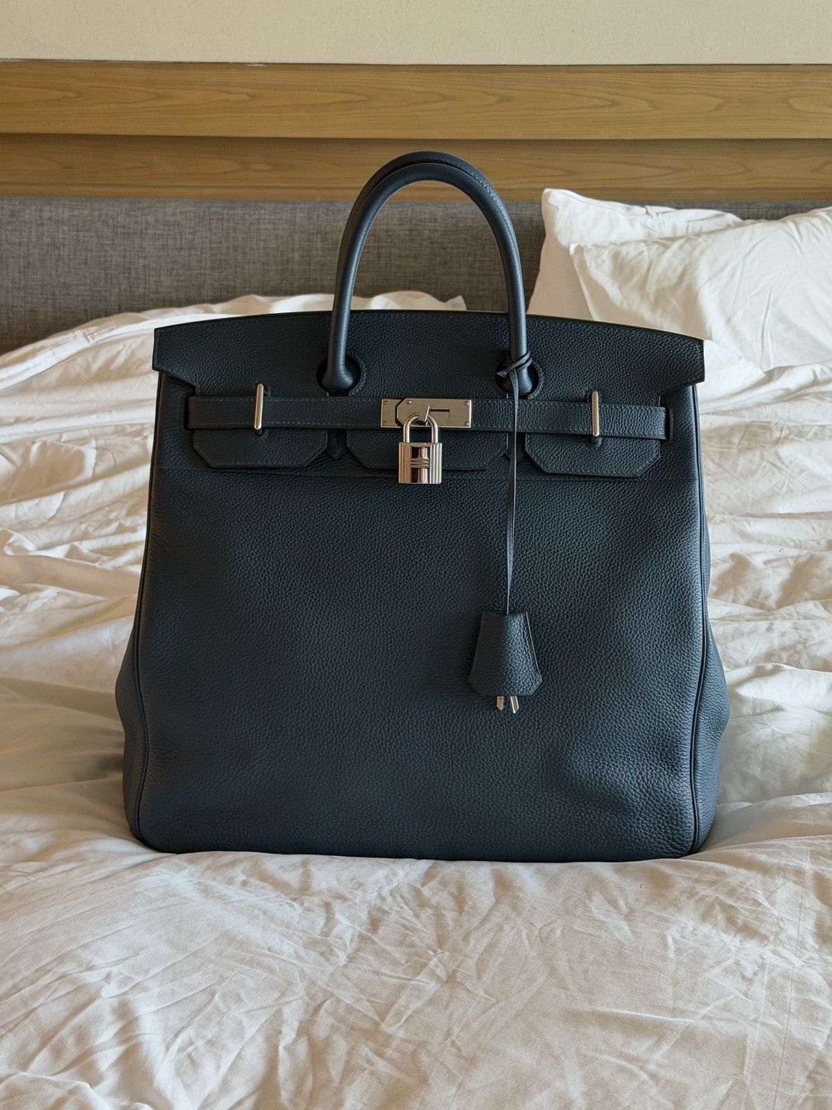 Hermes Hermes HAC 40 Blue Togo Leather Palladium Hardware Size ONE SIZE - 1 Thumbnail