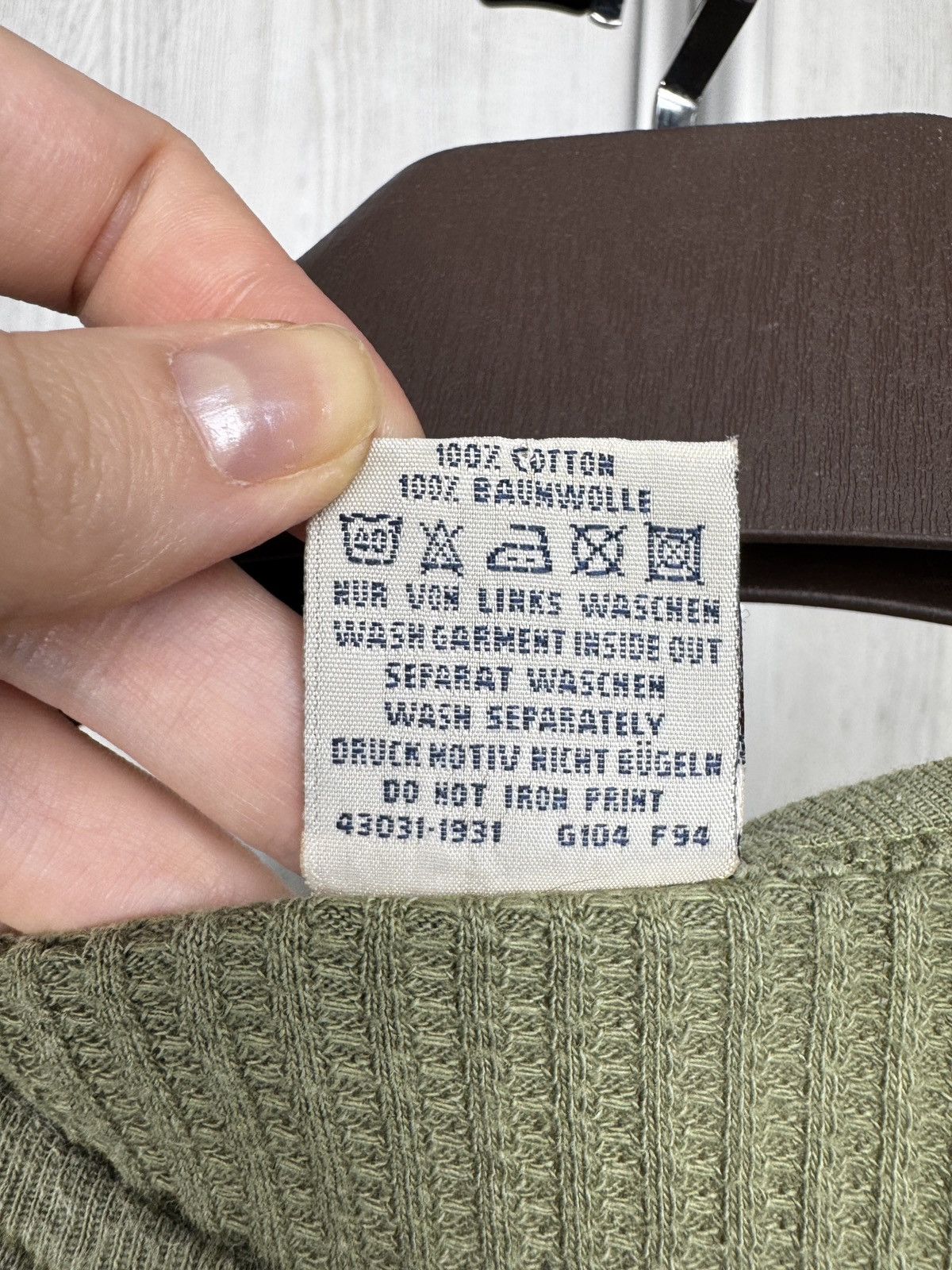 Levi's Vintage Clothing Levis vintage 90s khaki green pocket logo long sleeve tee Size US M / EU 48-50 / 2 - 11 Thumbnail