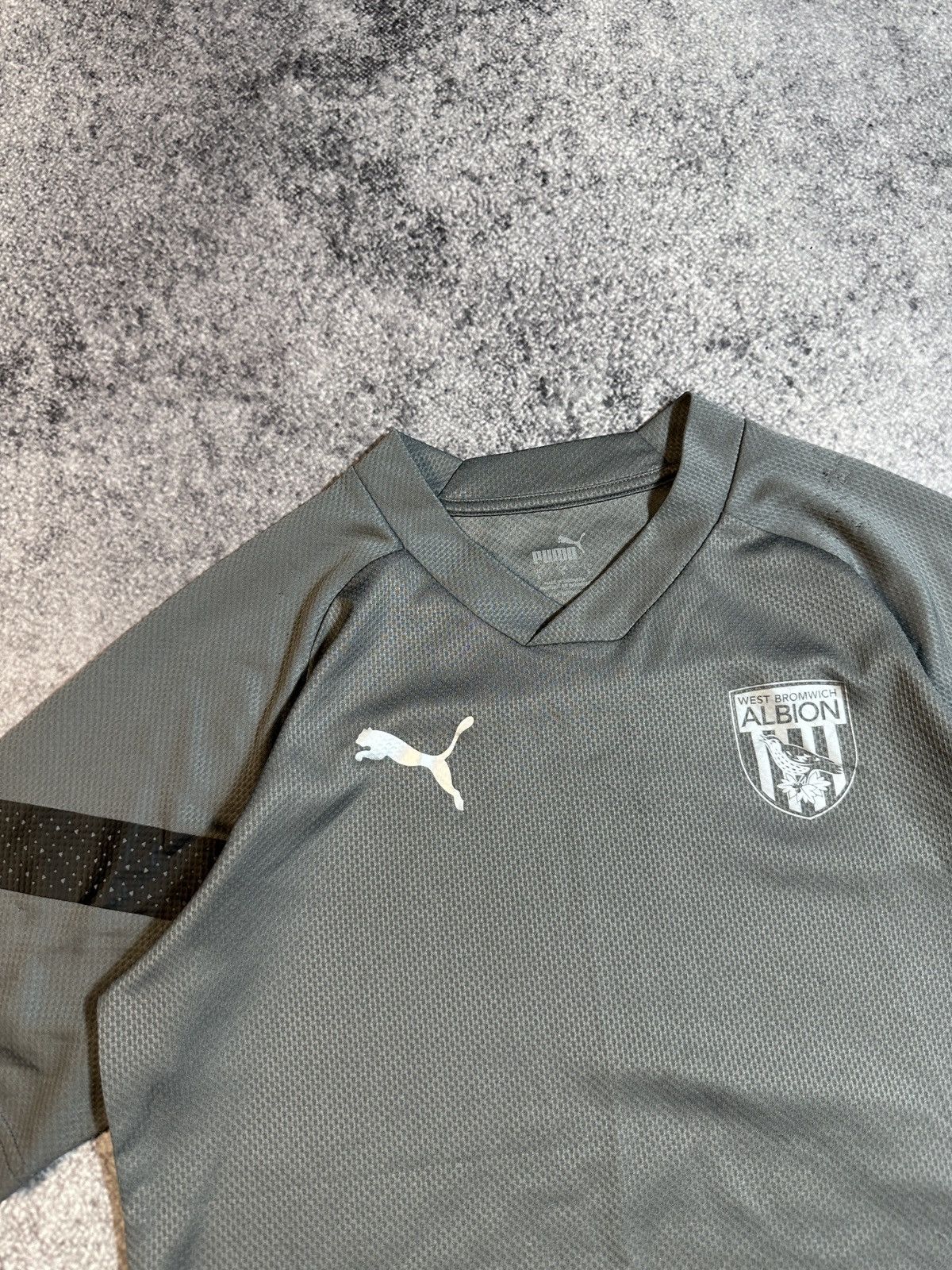 Puma Puma West Bromwich Albion Soccer Jersey Streetwear Rare S Size US S / EU 44-46 / 1 - 2 Thumbnail