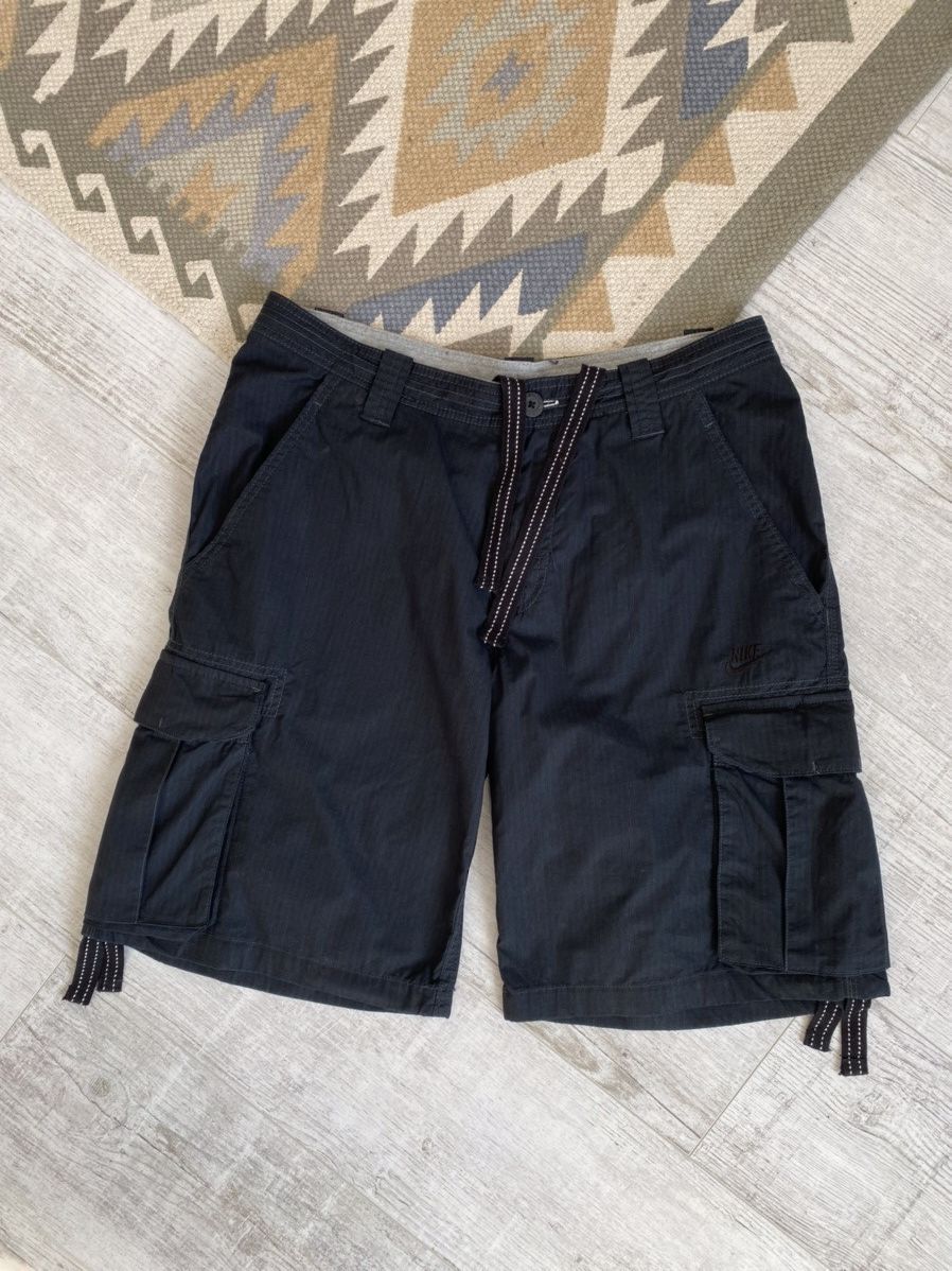 Nike Vtg Nike Cotton Embroidered Swoosh Cargo Shorts Size US 32 / EU 48 - 1 Thumbnail