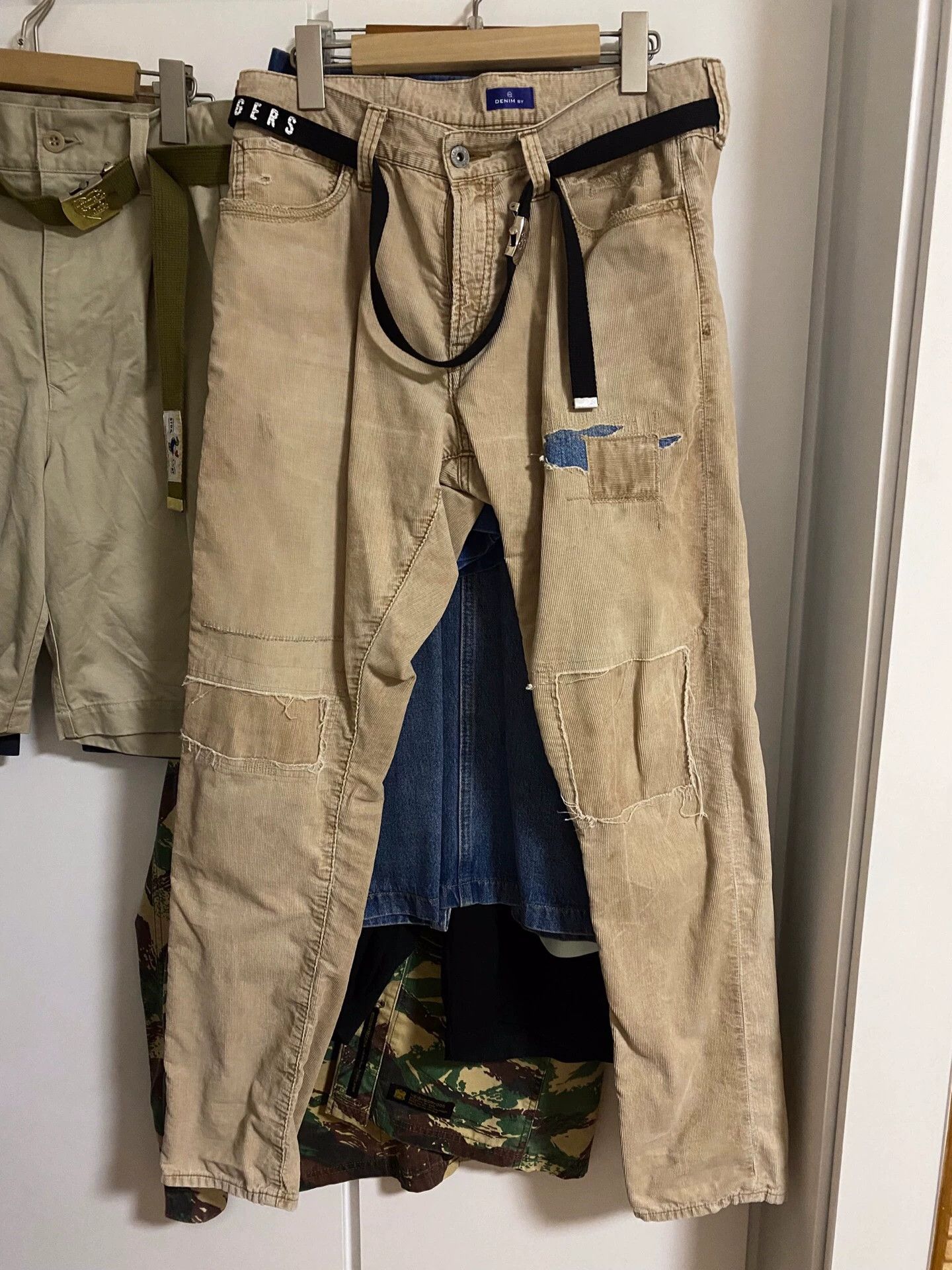 Vanquish light khaki corduroy casual pants Size US 30 / EU 46 - 1 Thumbnail