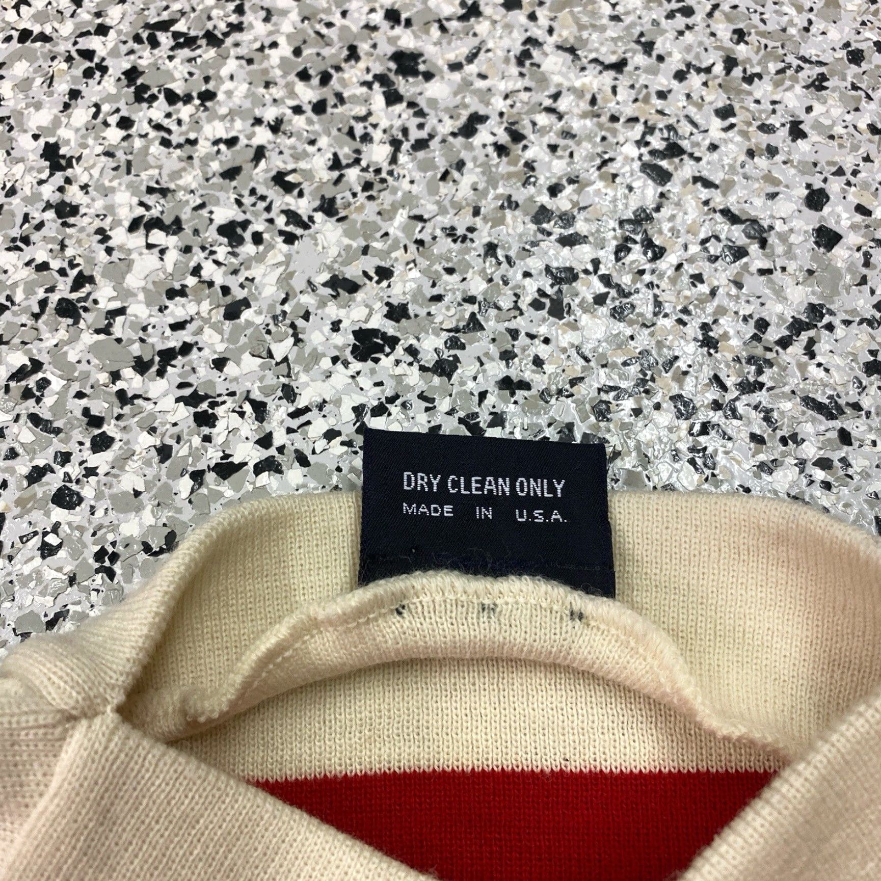 Etro VINTAGE Demetre Sweater Ski Ladies Large Red Wool Knit Pullover Crew Neck Long Sleeve Winter Fall Casual Size L / US 10 / IT 46 - 5 Thumbnail