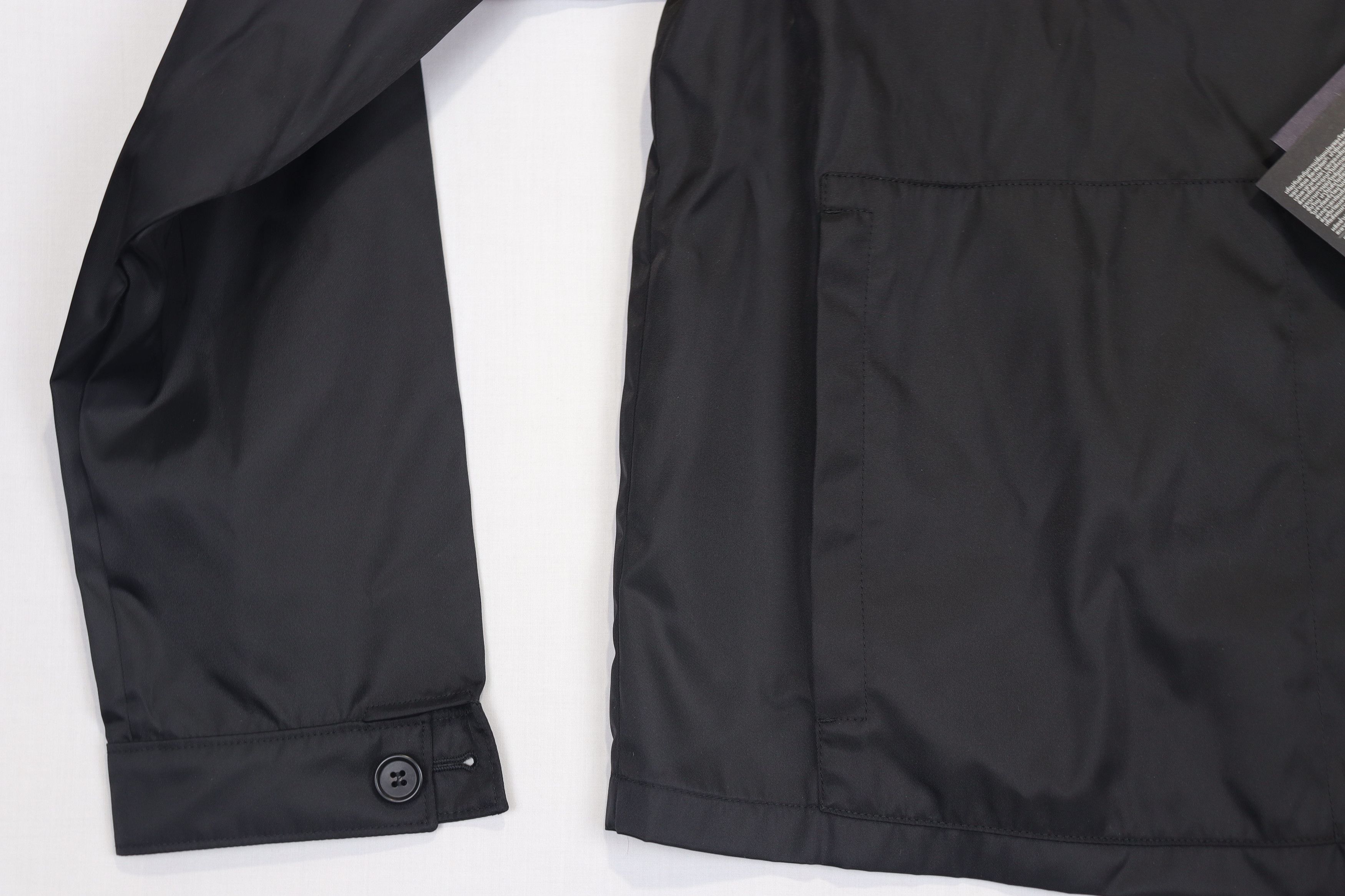 Prada o1rshd Re Nylon Triangle Logo Re-Nylon Blouson in Black Size US S / EU 44-46 / 1 - 9 Thumbnail