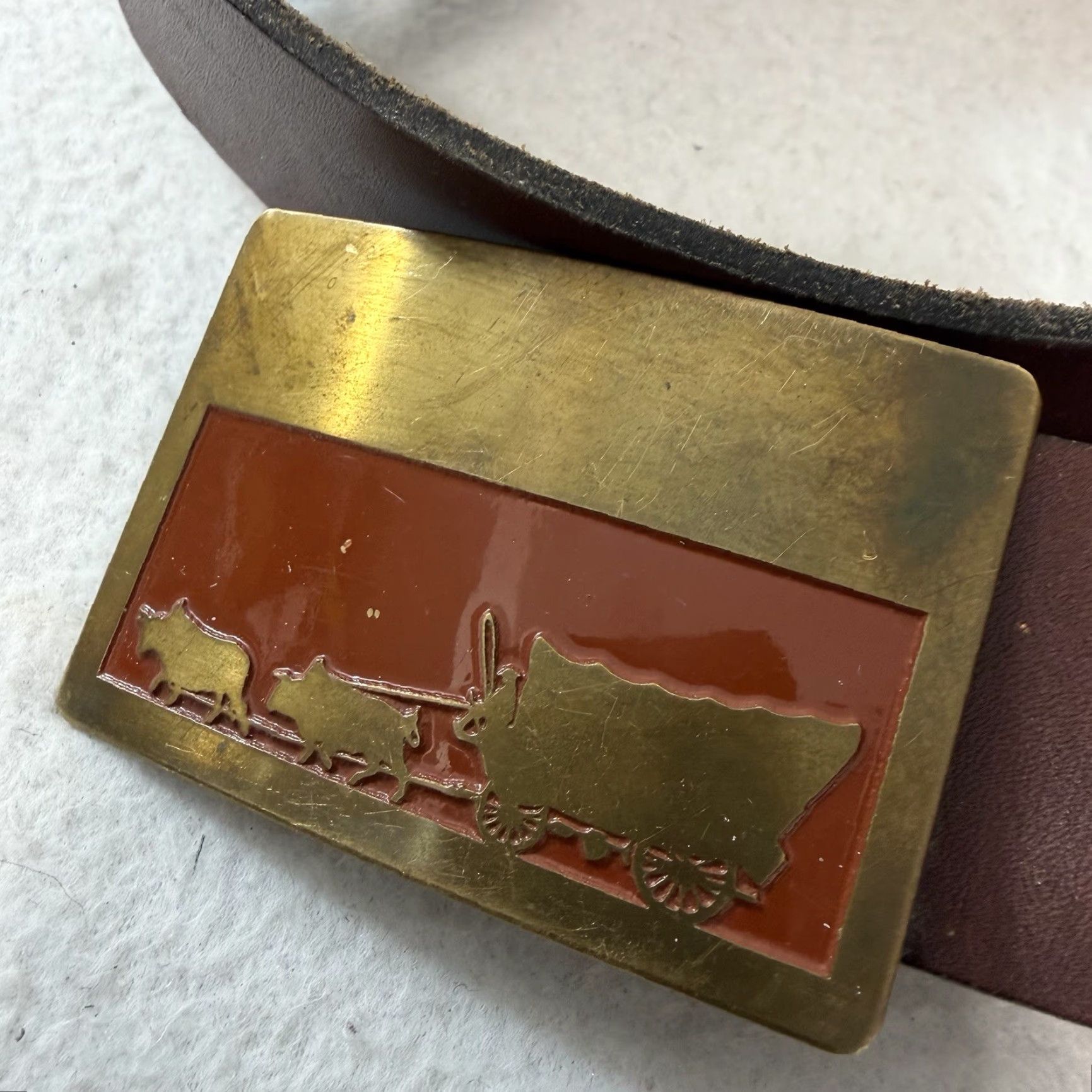 Vintage VINTAGE Ampersand Western Belt Buckle Brown Leather 1980s Buckle Gold Brass Unisex Adult Kalamazoo Ducks Bulls Wind Wagon Retro Art Deco Belt Buckle Size ONE SIZE - 4 Thumbnail