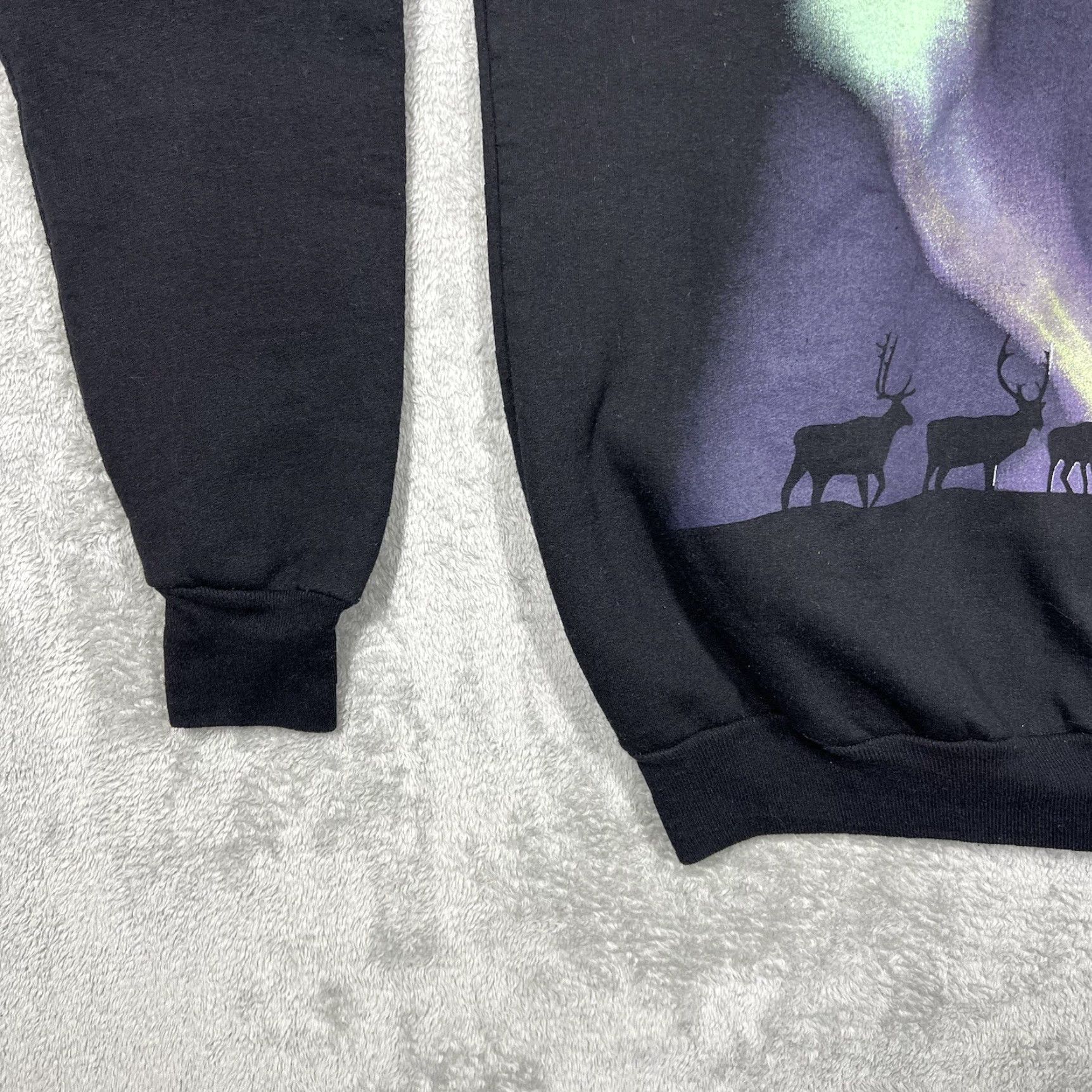 Vintage Daquin Men's Sweatshirt Pullover Long Sleeve Black 80s 90s Northern Lights Canada Churchill Manitoba Graphic Print Vintage Size US M / EU 48-50 / 2 - 6 Thumbnail