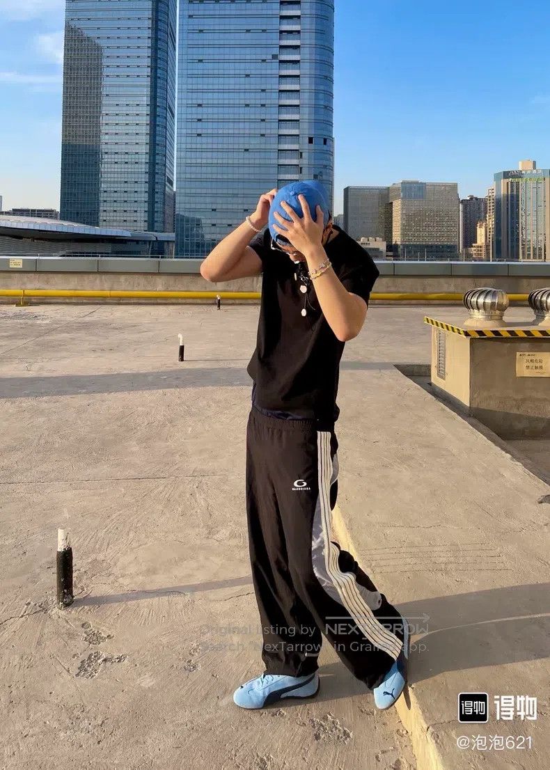 Balenciaga Balenciaga size XL 24FW Black and Blue Patchwork Sweatpant Size US 27 - 9 Thumbnail