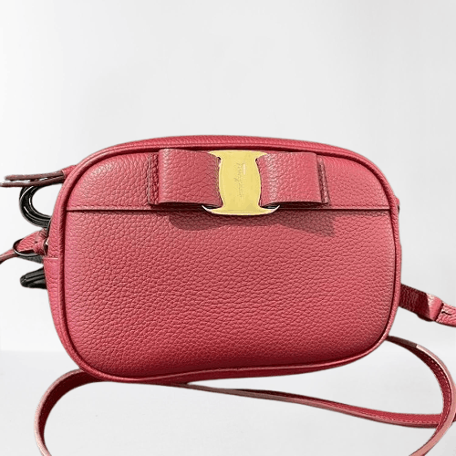 Salvatore Ferragamo o1s1rm0924 Size: OS / Shoulder Bag in Red Size ONE SIZE - 1 Thumbnail