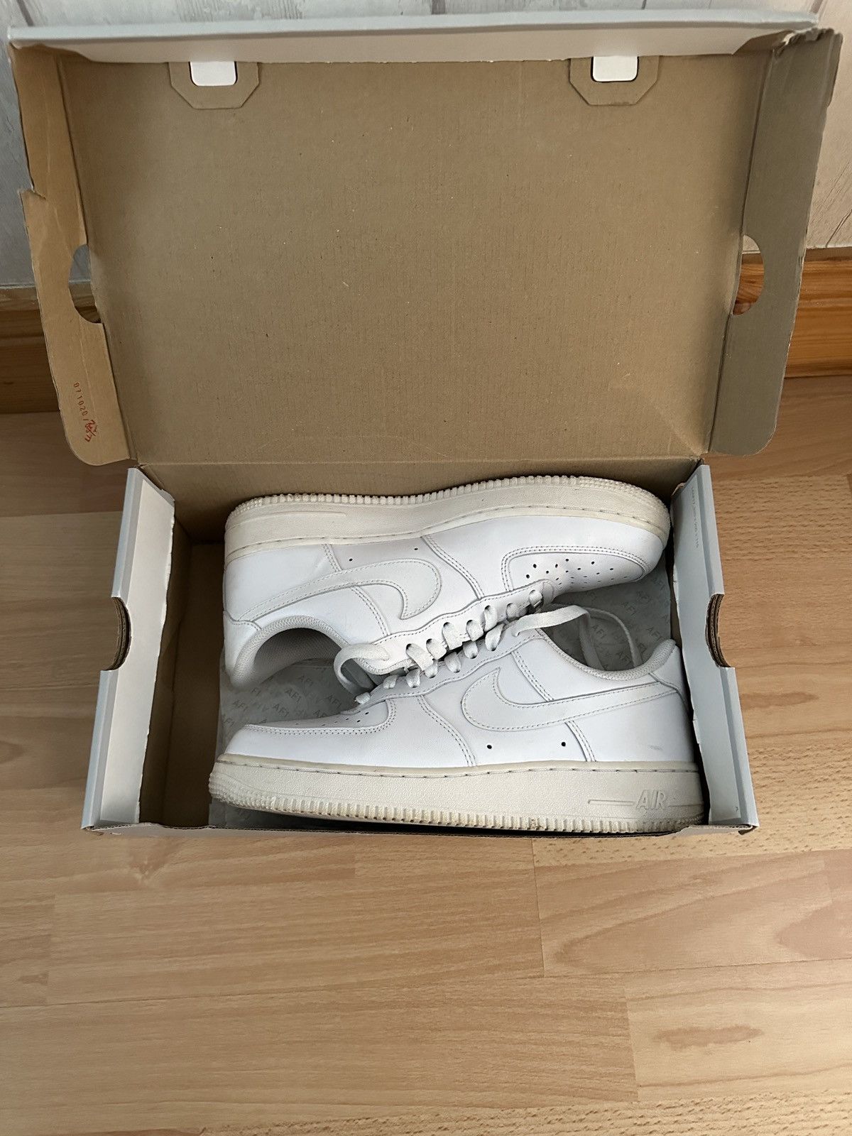 Nike Nike Air Force 1 Size US 8.5 / EU 41-42 - 4 Thumbnail