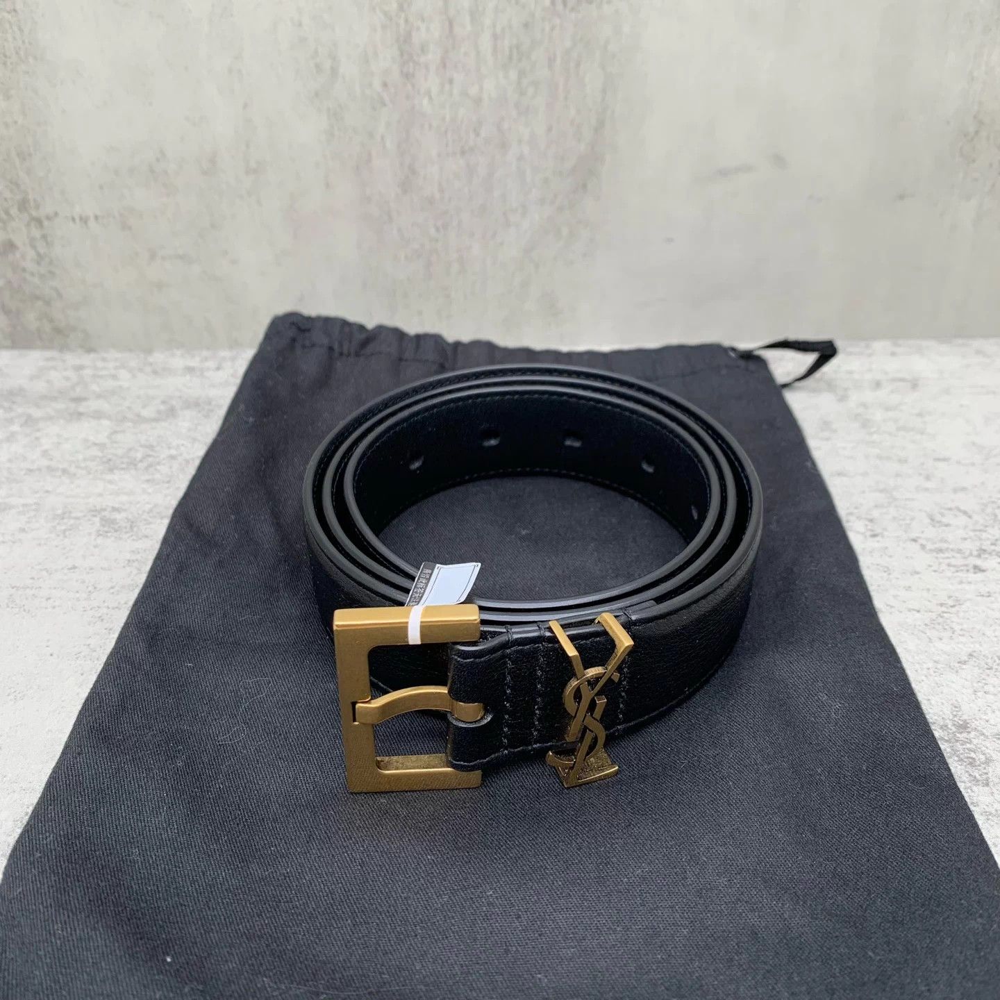 Saint Laurent Paris SAINT LAURENT Monogramme Black Gold Belt 80 98 Size ONE SIZE - 1 Thumbnail