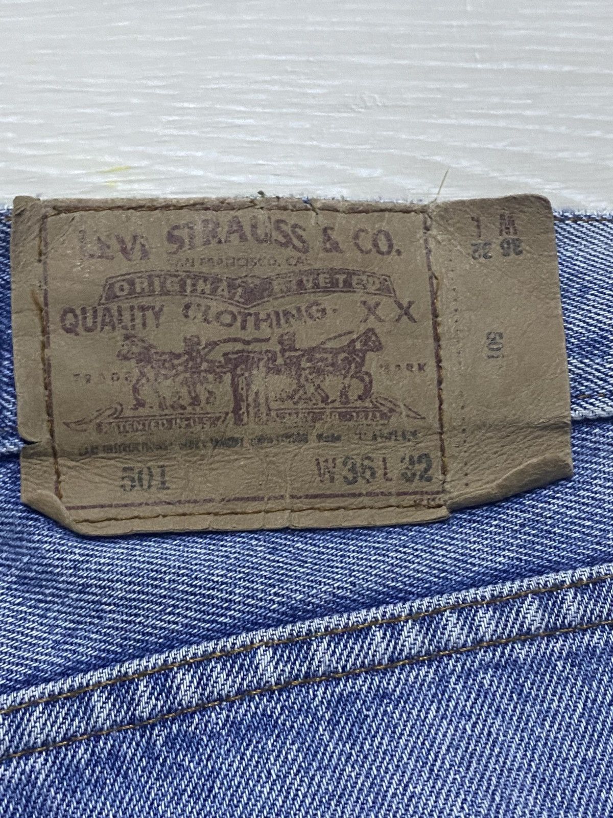 Levi's Vintage Levis 501 Big E Light Wash Y2K Jeans Size US 35 - 11 Thumbnail