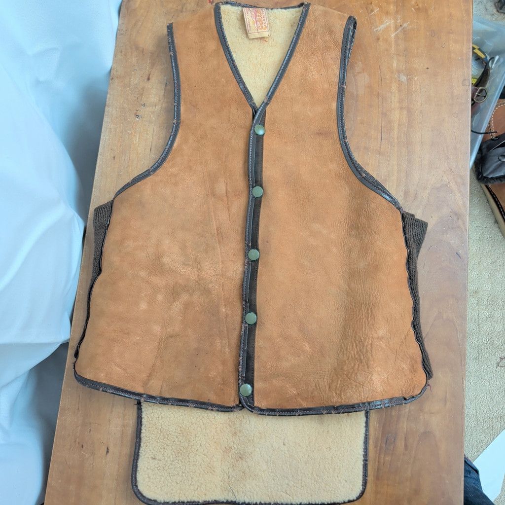 Vintage True Vintage Shearling Snap Button Vest Size US S / EU 44-46 / 1 - 1 Thumbnail