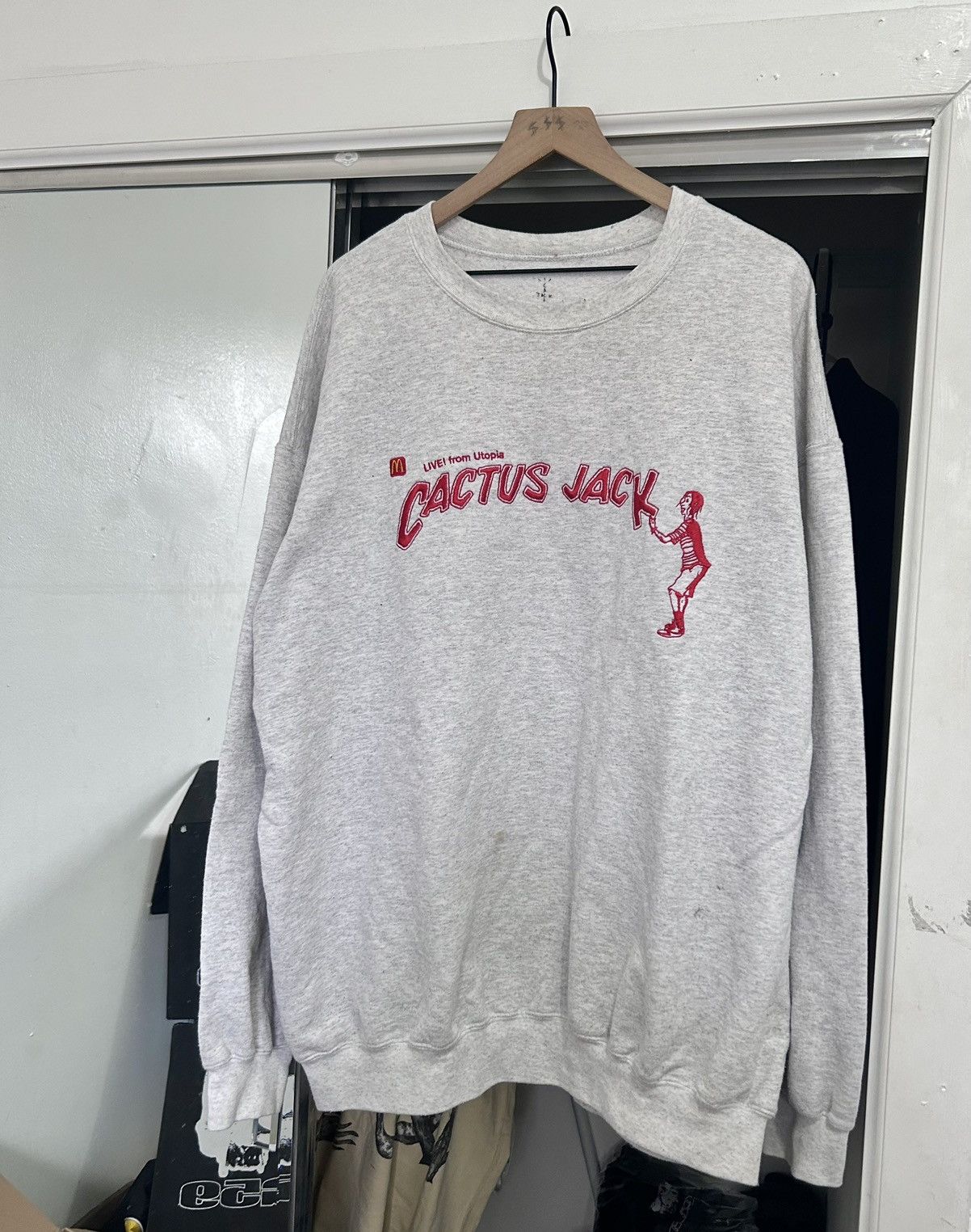 image of Travis Scott Mcdonald’S Cactus Jack Crewneck in Grey, Men's (Size 2XL)