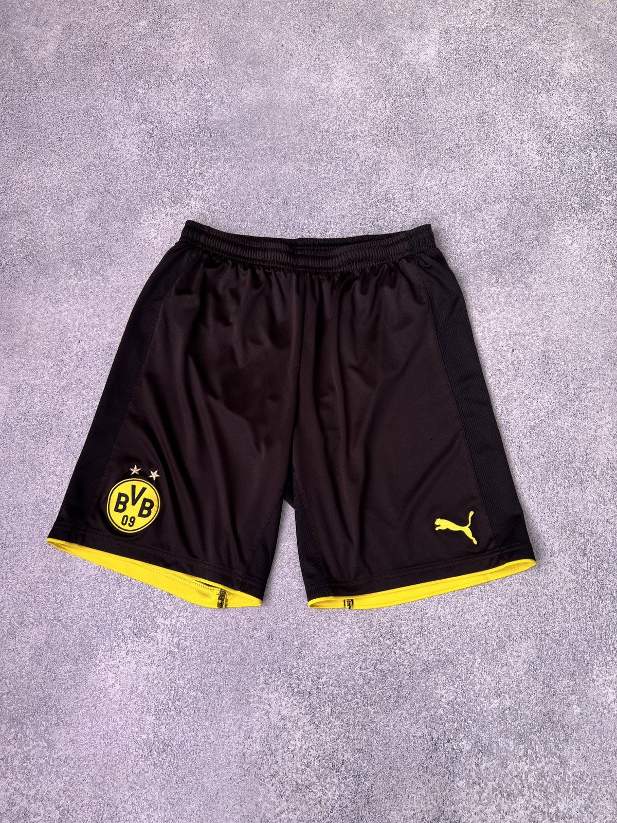 Puma × Vintage Borussia Dortmund Home Kit 17/18 Size US L / EU 52-54 / 3 - 20 Thumbnail