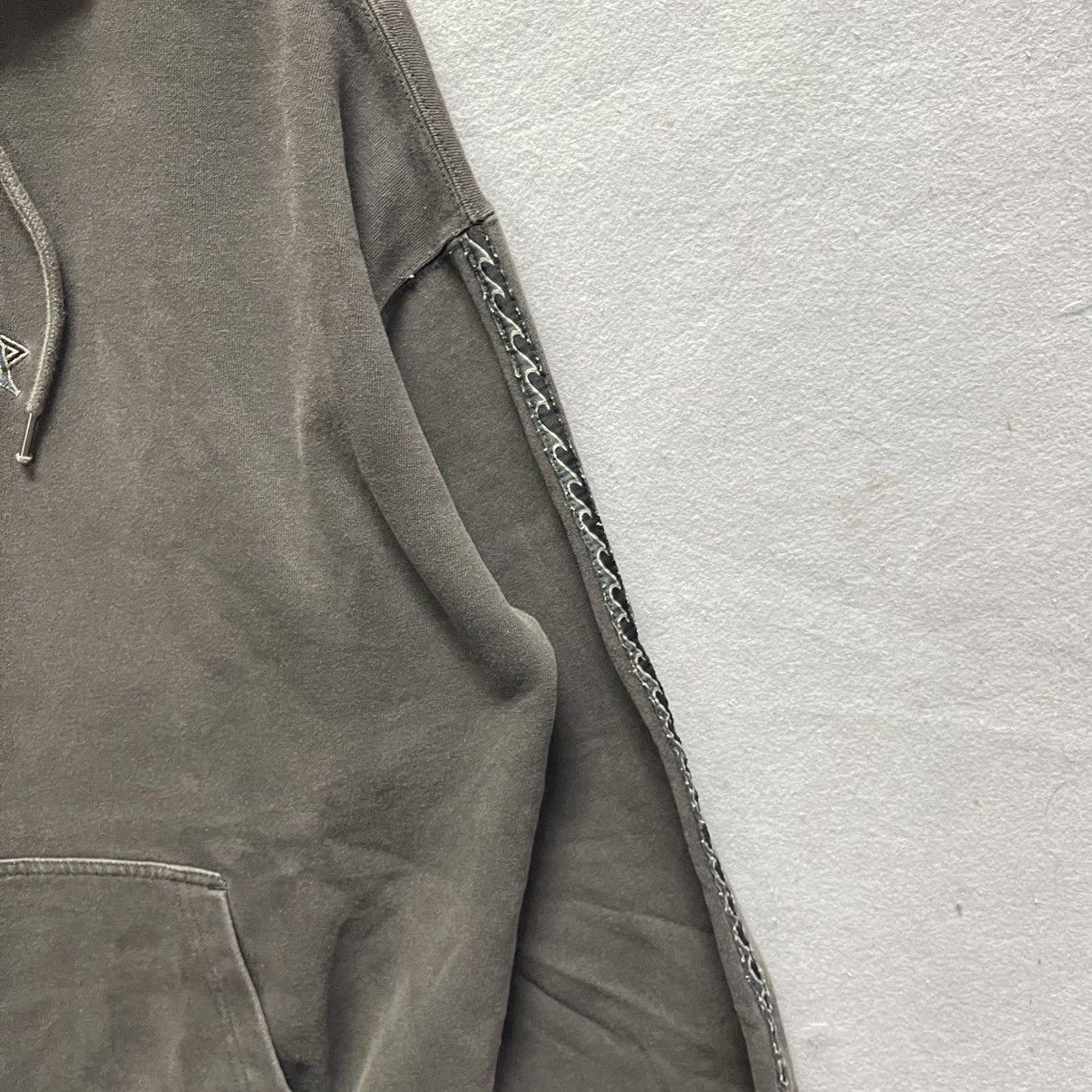 Vintage Ghanda 1984 Logo Embroidered Pullover Hoodie Size US S / EU 44-46 / 1 - 4 Thumbnail