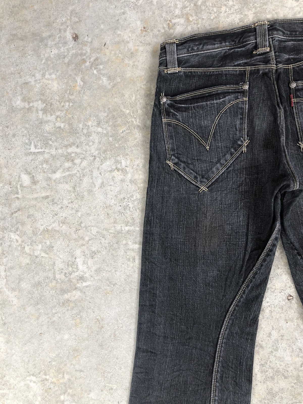 Levi's Y2k Levi’s Engineered Flared Jeans Distressed Size US 31 - 9 Thumbnail