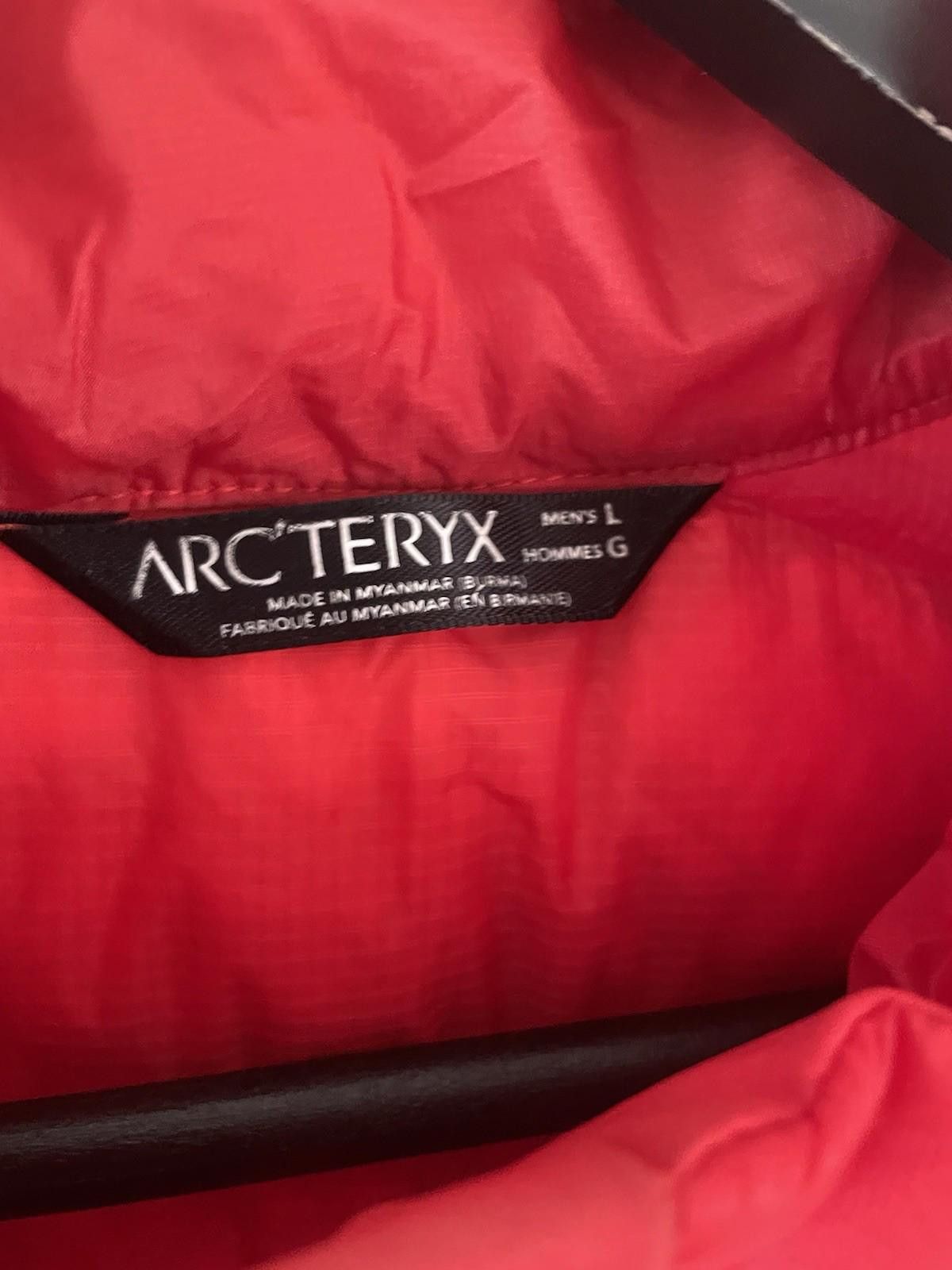 Arc'teryx Arcteryx Red Puffer Jacket Large Size US L / EU 52-54 / 3 - 2 Thumbnail