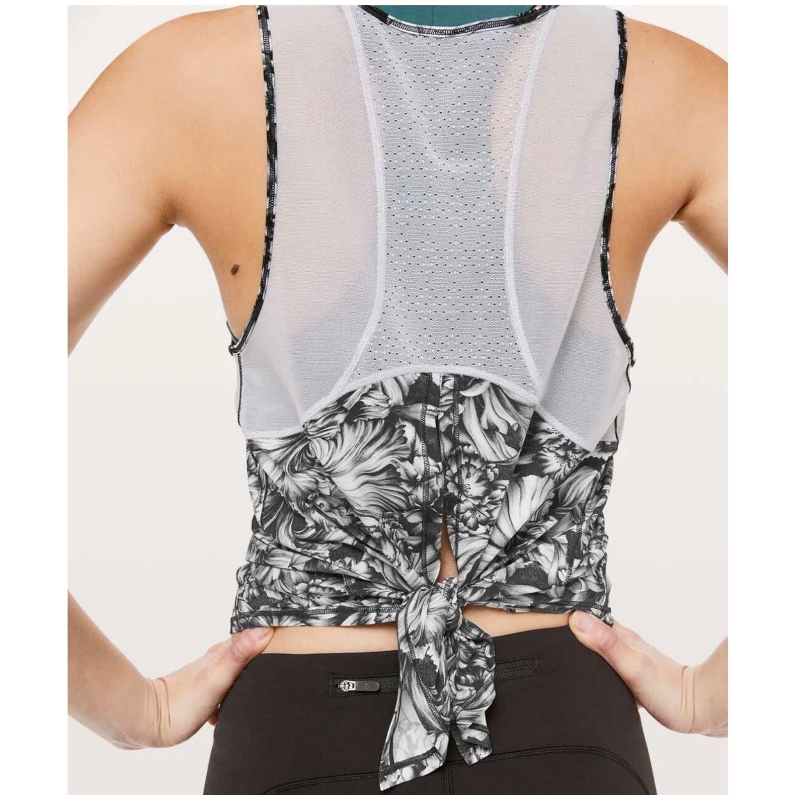 Lululemon Lululemon Sculpt Tank Tie Back Size M / US 6-8 / IT 42-44 - 2 Thumbnail