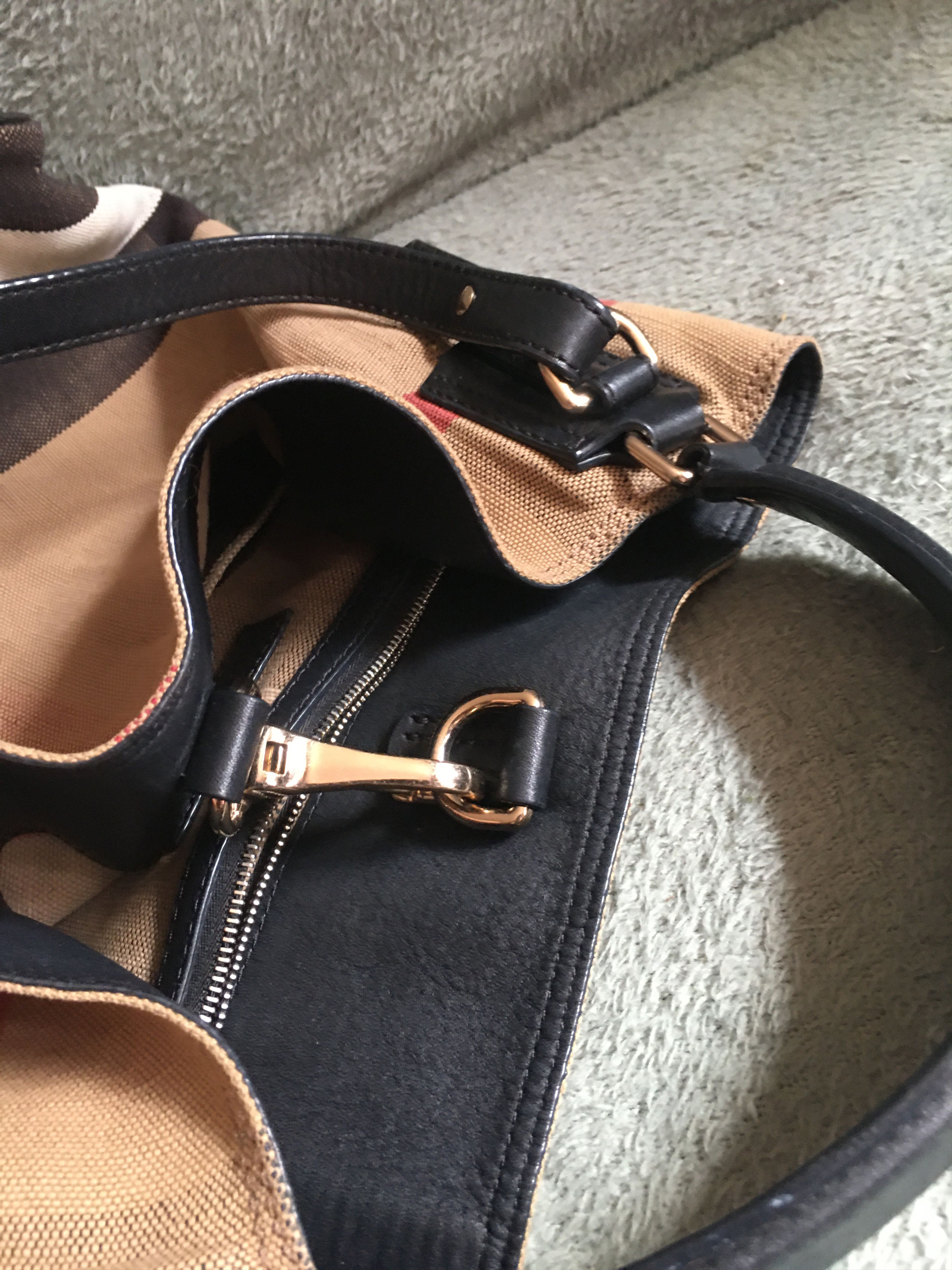 Burberry Burberry Ashby Medium Check Hobo Bag Size ONE SIZE - 13 Thumbnail