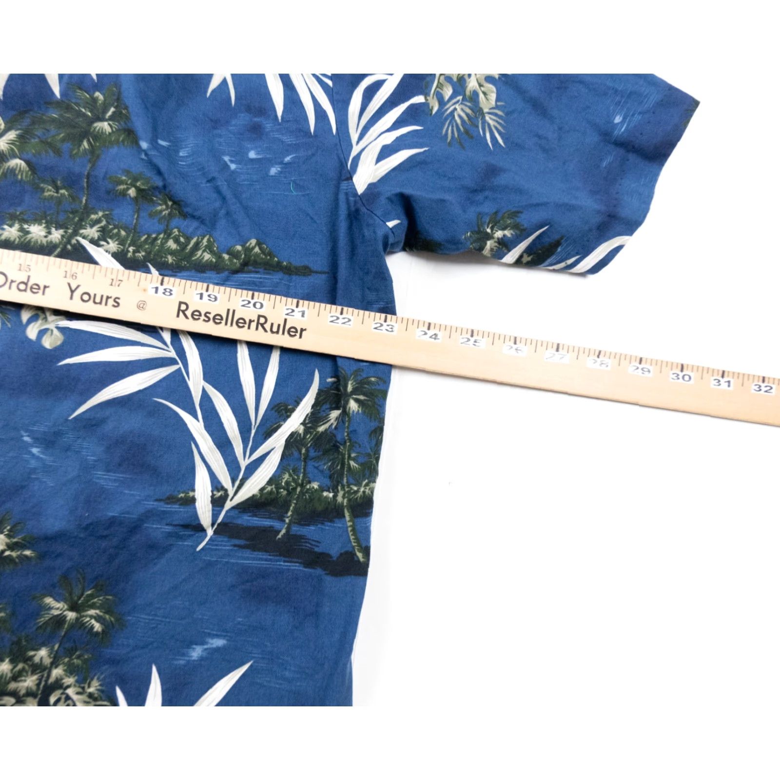 Vintage RJC Shirt Adult Large Blue Floral Hawaiian Button-Down Shirt Size US L / EU 52-54 / 3 - 6 Thumbnail