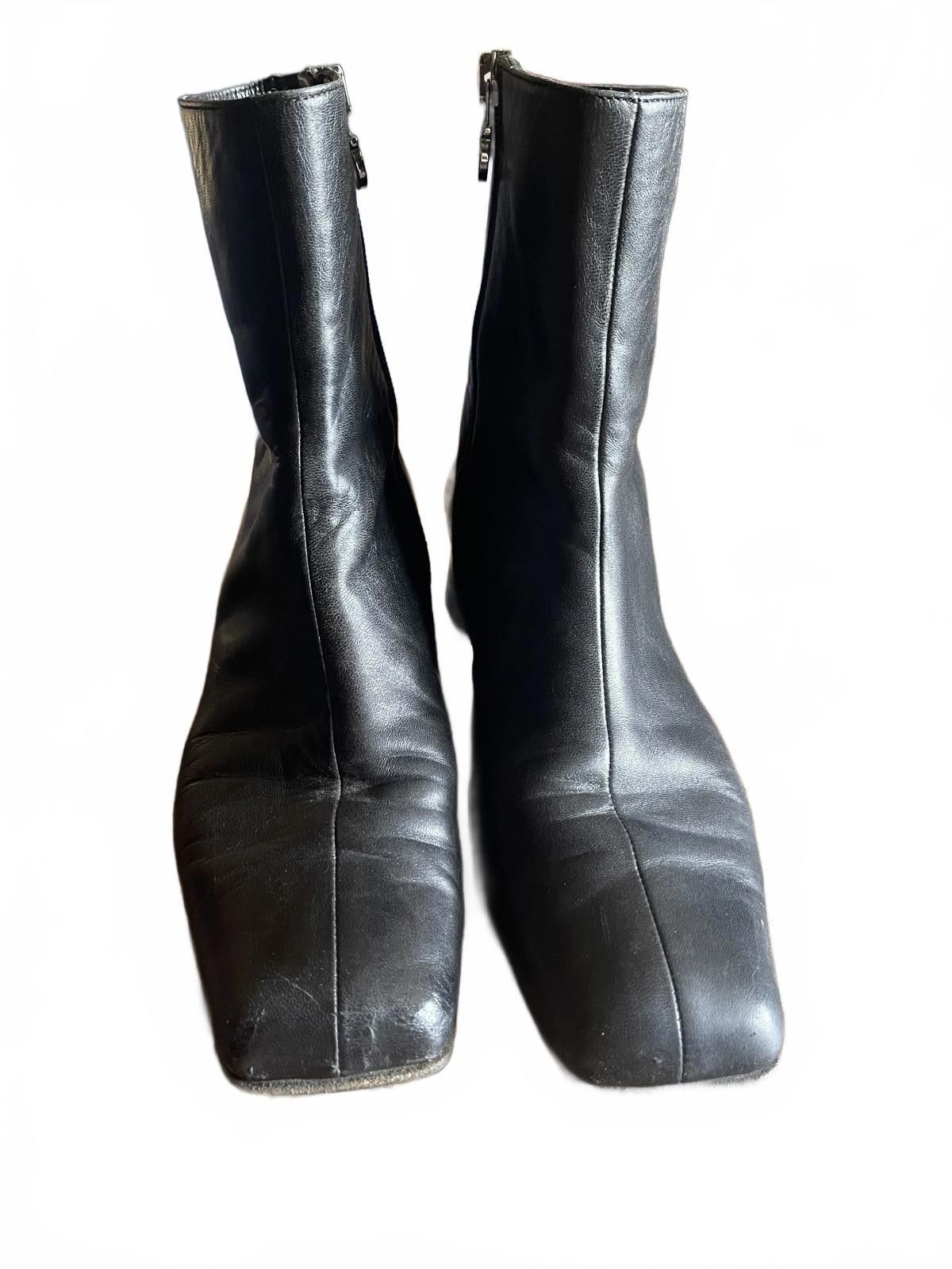 Designer Salvatore Ferragamo booties Size US 8.5 / IT 38.5 - 2 Thumbnail