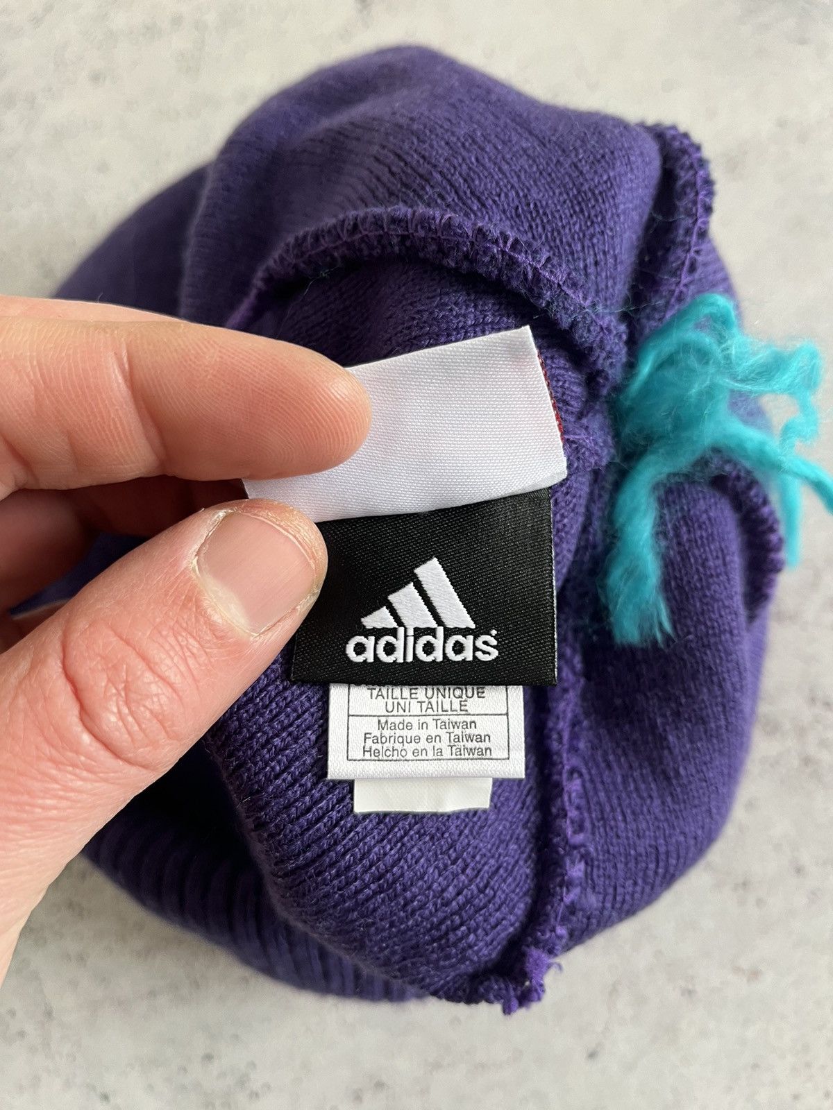 Adidas NWT NBA Charlotte Hornets Adidas Cuffed Pom Hat Beanie Size ONE SIZE - 5 Thumbnail