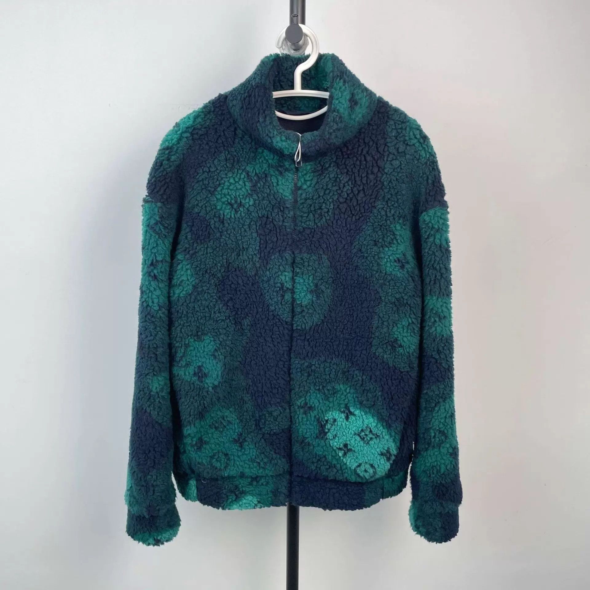 Louis Vuitton LV Teddy Fleece M Jacket Size US M / EU 48-50 / 2 - 1 Thumbnail