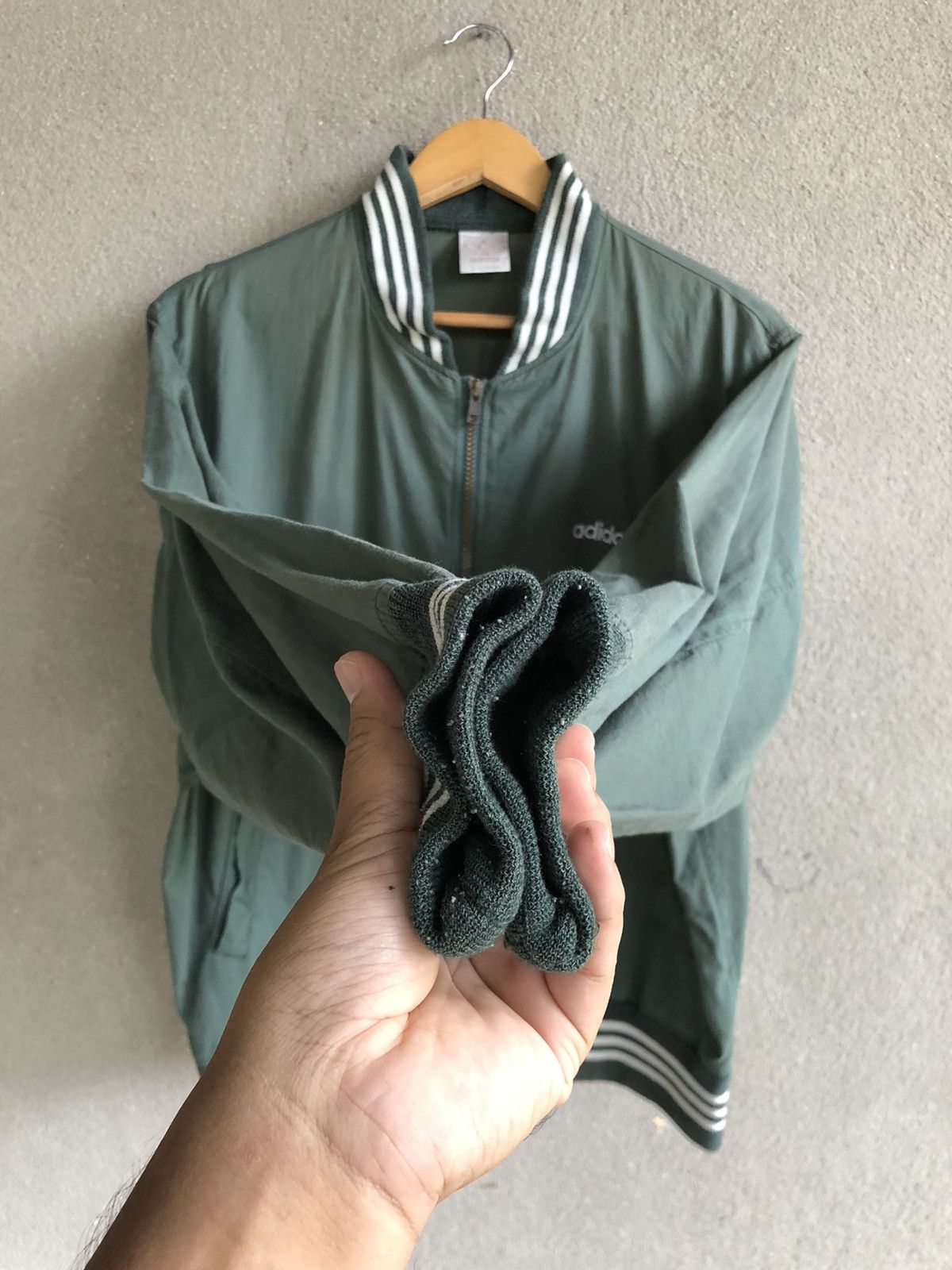 Adidas Vintage ADIDAS MAN ALIVE Jacket Size US M / EU 48-50 / 2 - 4 Thumbnail