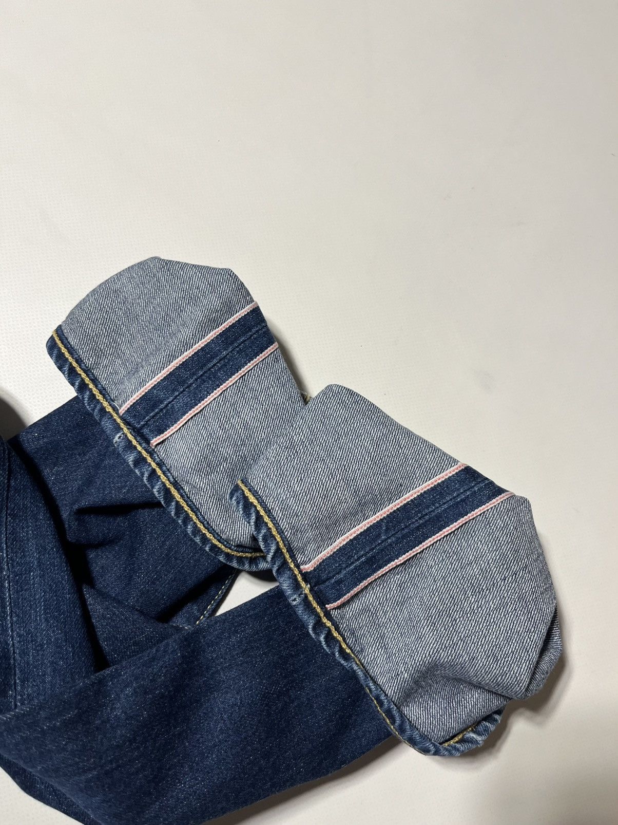 Levi's Vintage Clothing Vintage Levi’s 501 WhiteOak ConeDenim Selvedge VStitch Jeans Size US 30 / EU 46 - 5 Thumbnail