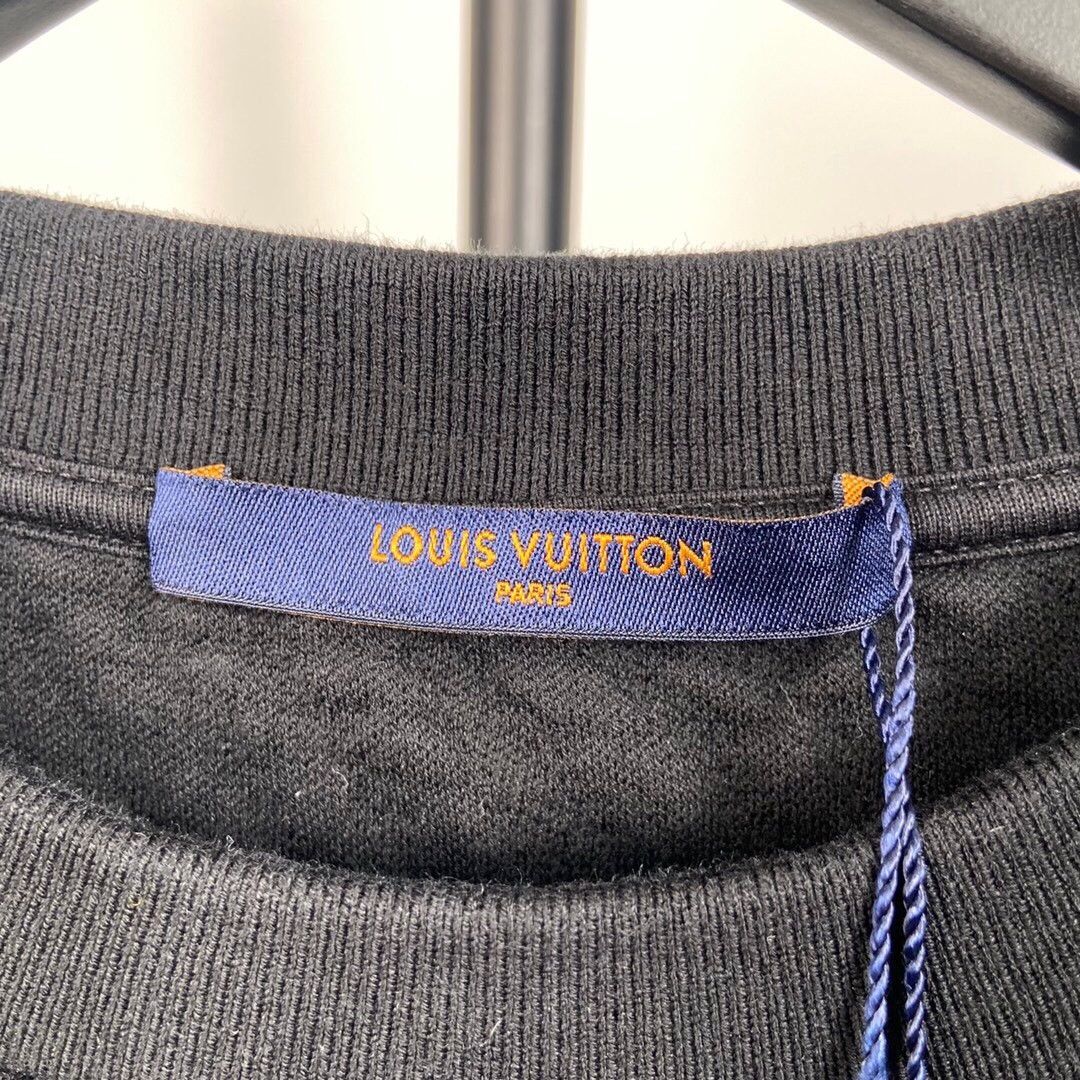 Louis Vuitton Louis Vuitton lv striped paneled embossed sweatshirt with p Size US XS / EU 42 / 0 - 3 Thumbnail