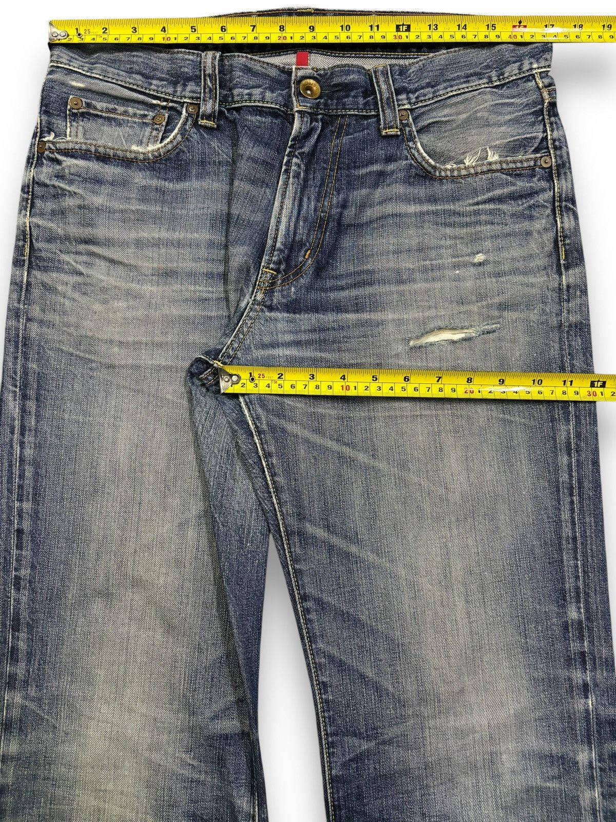 Undercover × Uniqlo Vintage Uniqlo UJ S002 Blue Wash Loose Distressed Jeans Size US 34 / EU 50 - 15 Thumbnail