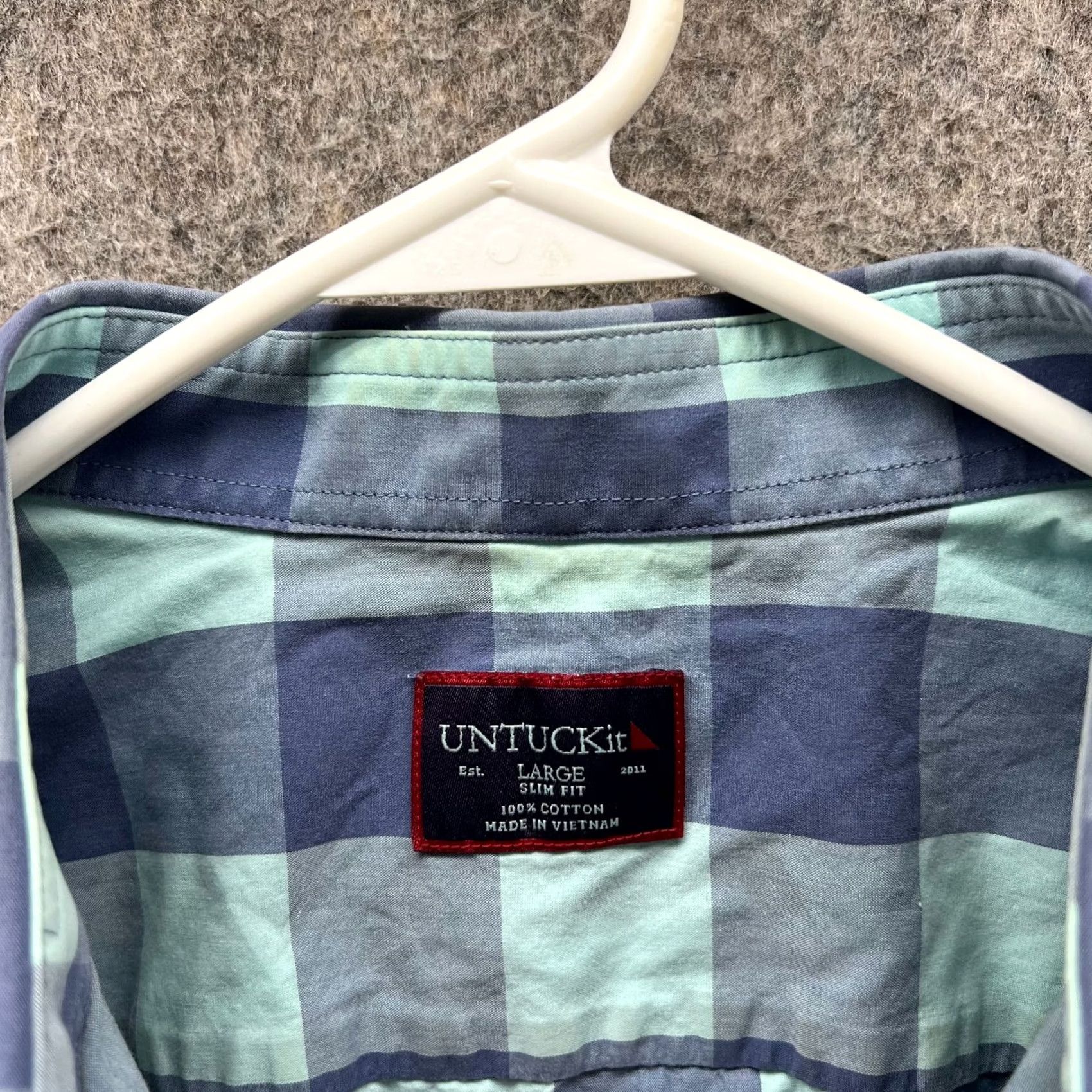 UNTUCKit UNTUCKit Shirt Men Large Adult Blue Checkered Button Down Short Sleeve Slim Fit Vintage Size US L / EU 52-54 / 3 - 7 Thumbnail