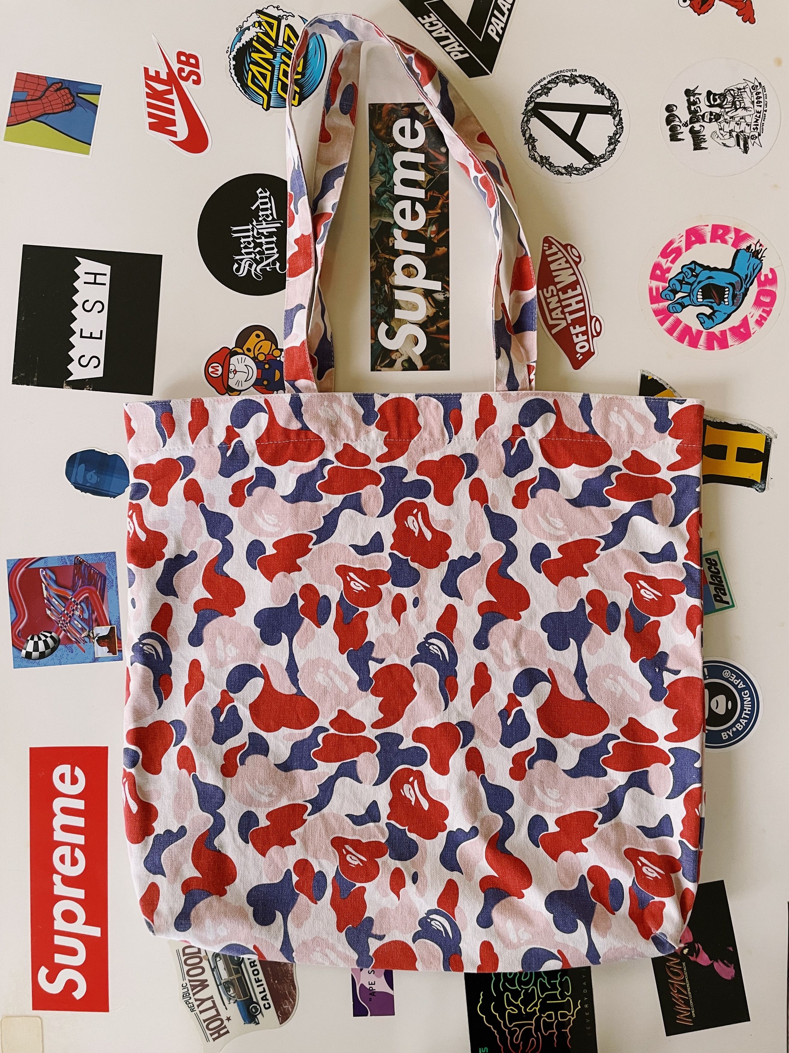 Bape Vintage Y2K Bape A Bathing Ape Cherie Camo Tote Bag Size ONE SIZE - 1 Thumbnail