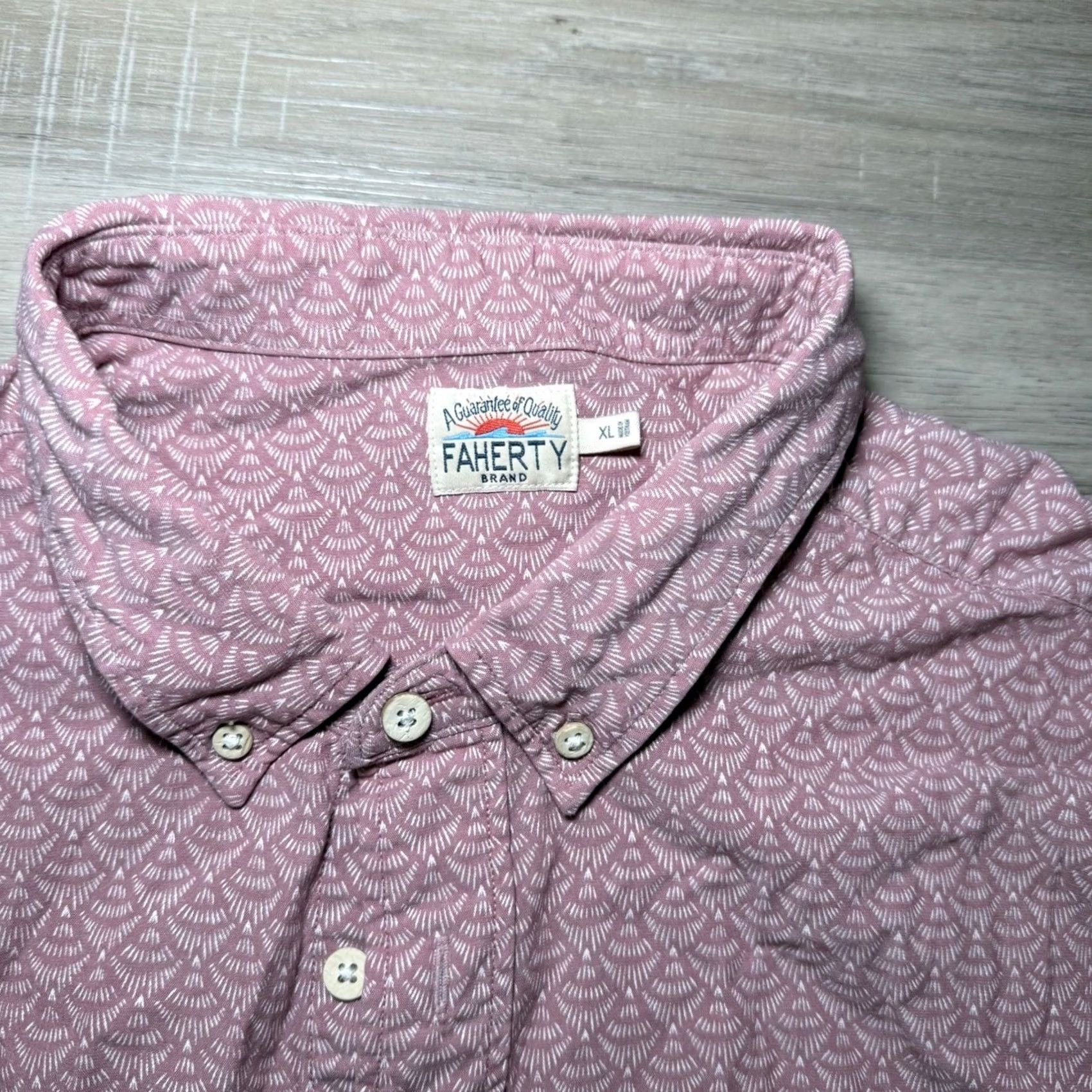 Faherty Faherty Stretch Playa Shirt Mens XL Pink Geometric Button Down Size US XL / EU 56 / 4 - 3 Thumbnail