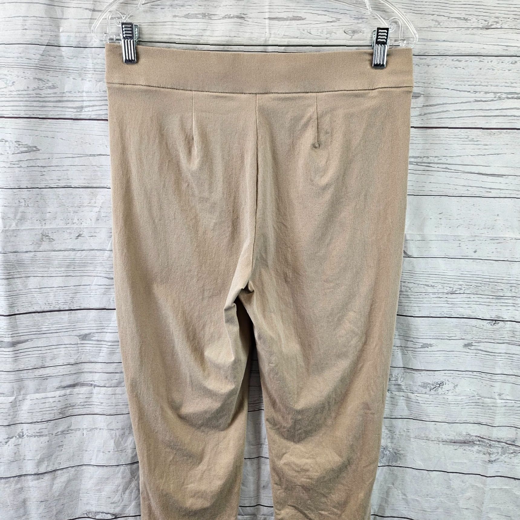Vintage Chico's Travelers Womens Cropped Pants Sz 6 Tan Pull On Mid Rise Pants Crop Womens 6 Travel Brown Nylon Rayon Spandex Flat Front Dry Clean Only Size 28" / US 6 / IT 42 - 4 Thumbnail