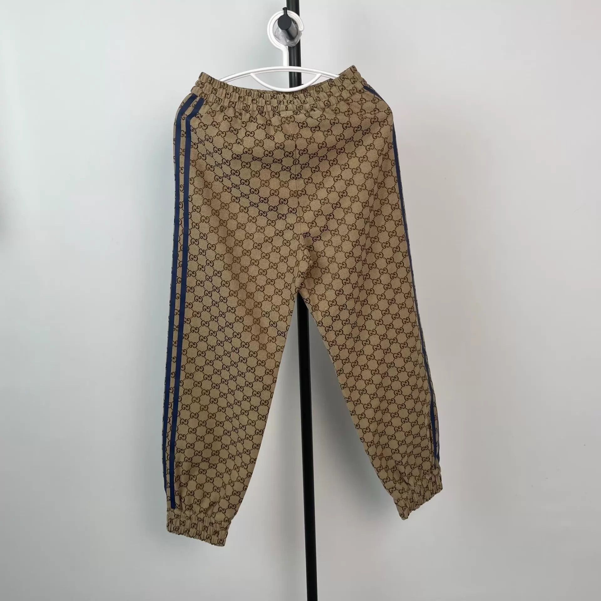 Gucci Gucci x Adidas GG Monogram All Over Print Sweatpants 36 Size 25" / US 0 / IT 36 - 2 Thumbnail
