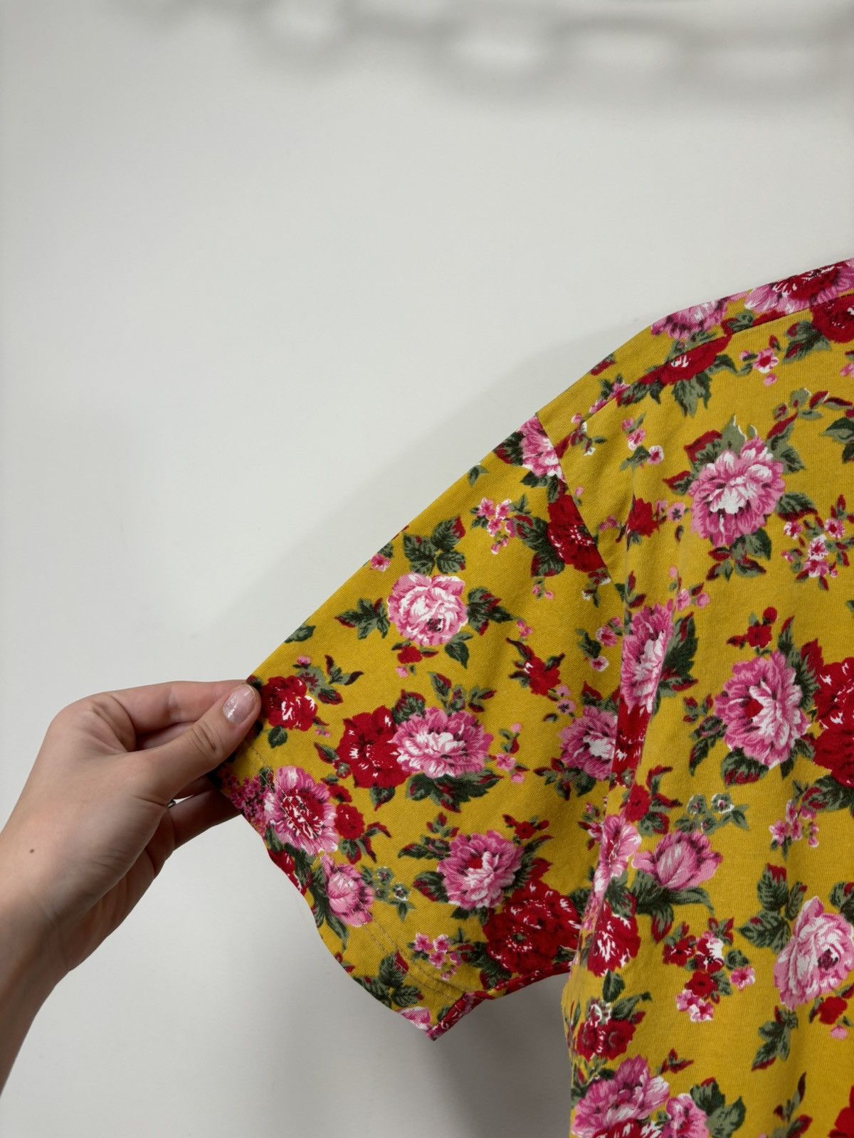 Kenzo Vintage Kenzo 90s Women’s Floral Under Wear T-Shirt Tee Size M / US 6-8 / IT 42-44 - 5 Thumbnail