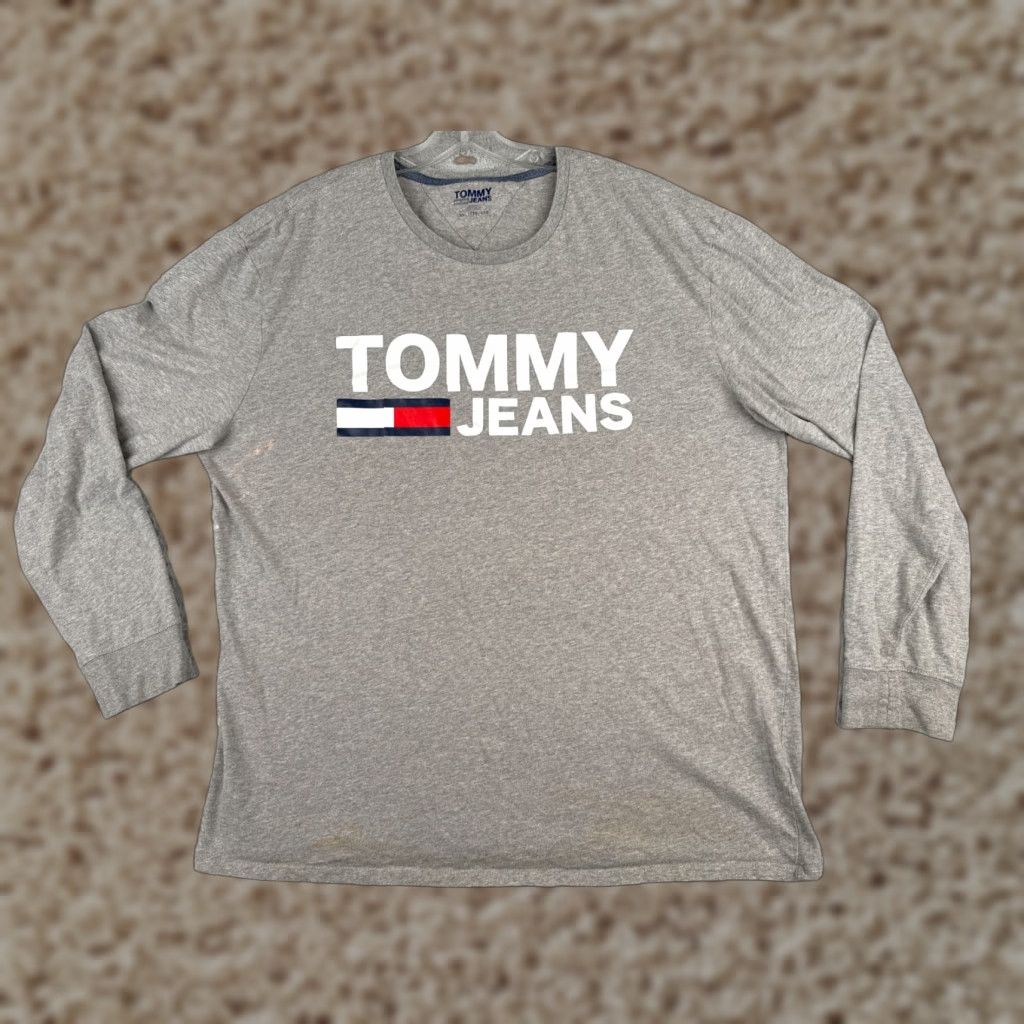 Tommy Hilfiger Tommy Hilfiger Shirt Men XL Gray Long Sleeve 100% Cotton Jersey Crew Neck Classic Size US XL / EU 56 / 4 - 1 Thumbnail