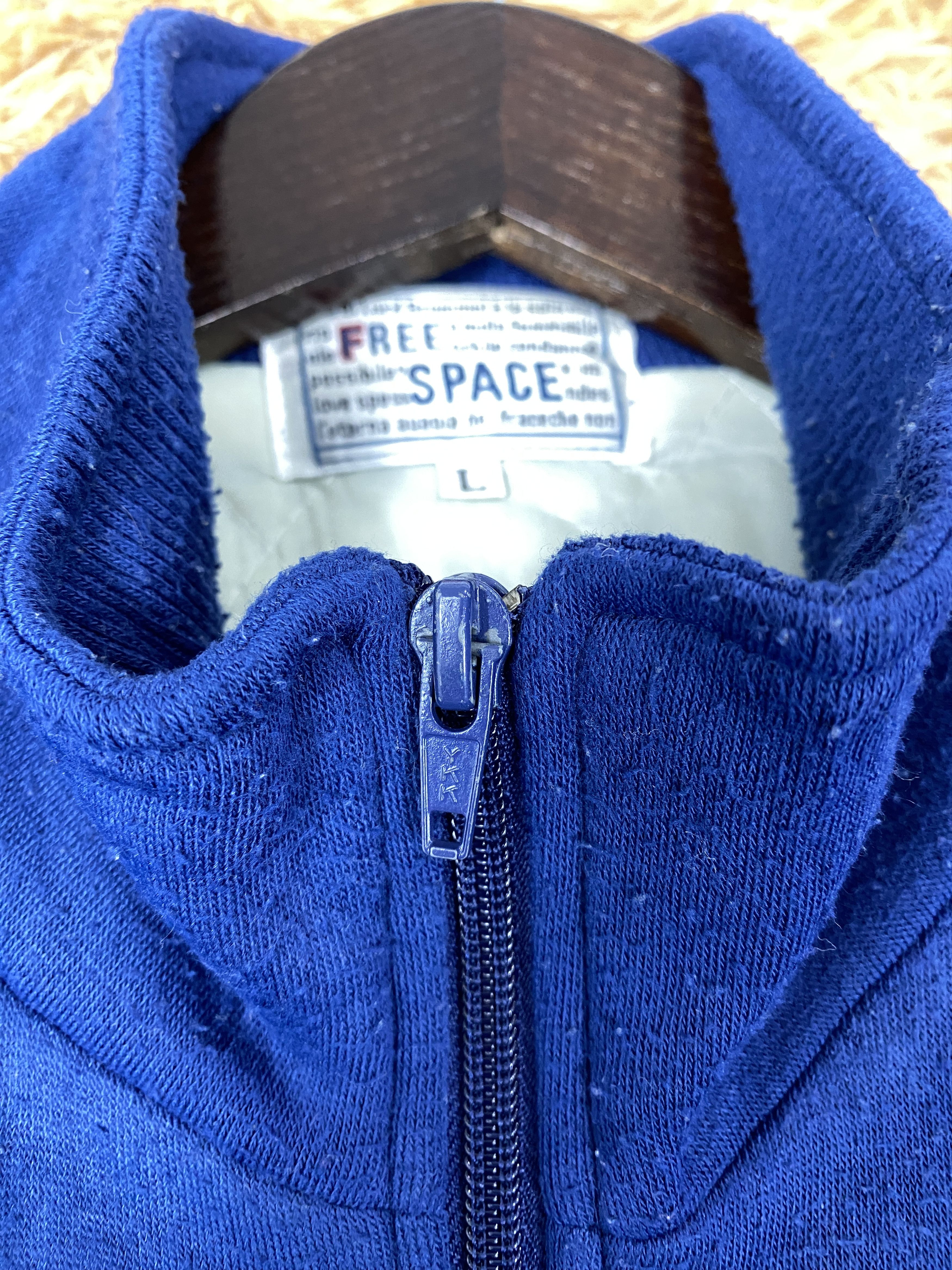 Japanese Brand Vintage Free Space Quilted Lining Jacket J2046 Size US S / EU 44-46 / 1 - 3 Thumbnail
