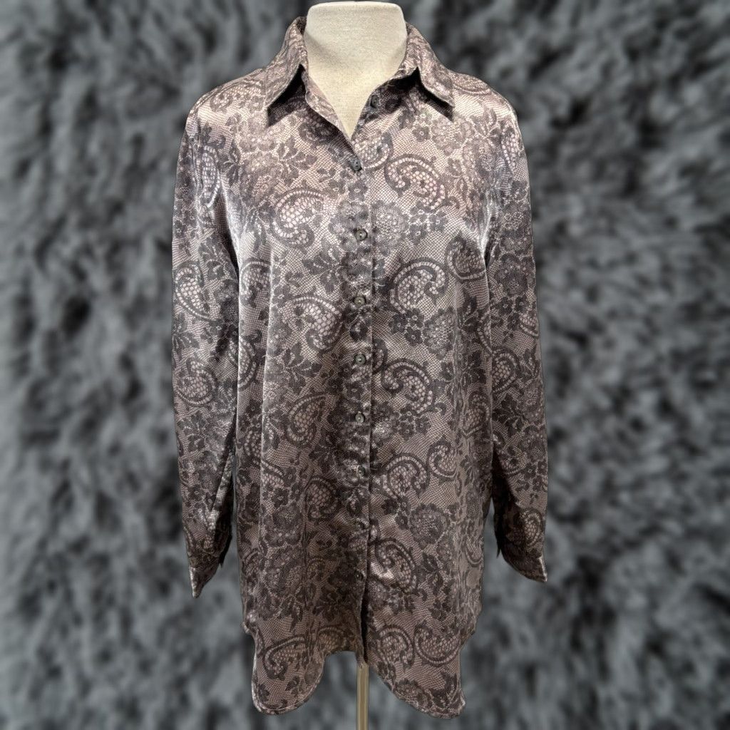 Soft Surroundings Soft Surroundings Button Up Shirt Sz Medium Women’s Pink Grey Paisley Satin Type Congregated for SearchVisibility Size M / US 6-8 / IT 42-44 - 1 Thumbnail
