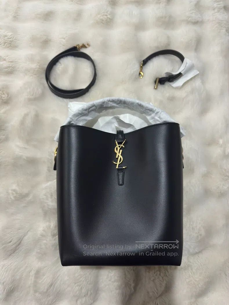 Saint Laurent Paris Saint Laurent Paris Black and Gold Cowhide Bucket Hobo Bag Size ONE SIZE - 1 Thumbnail