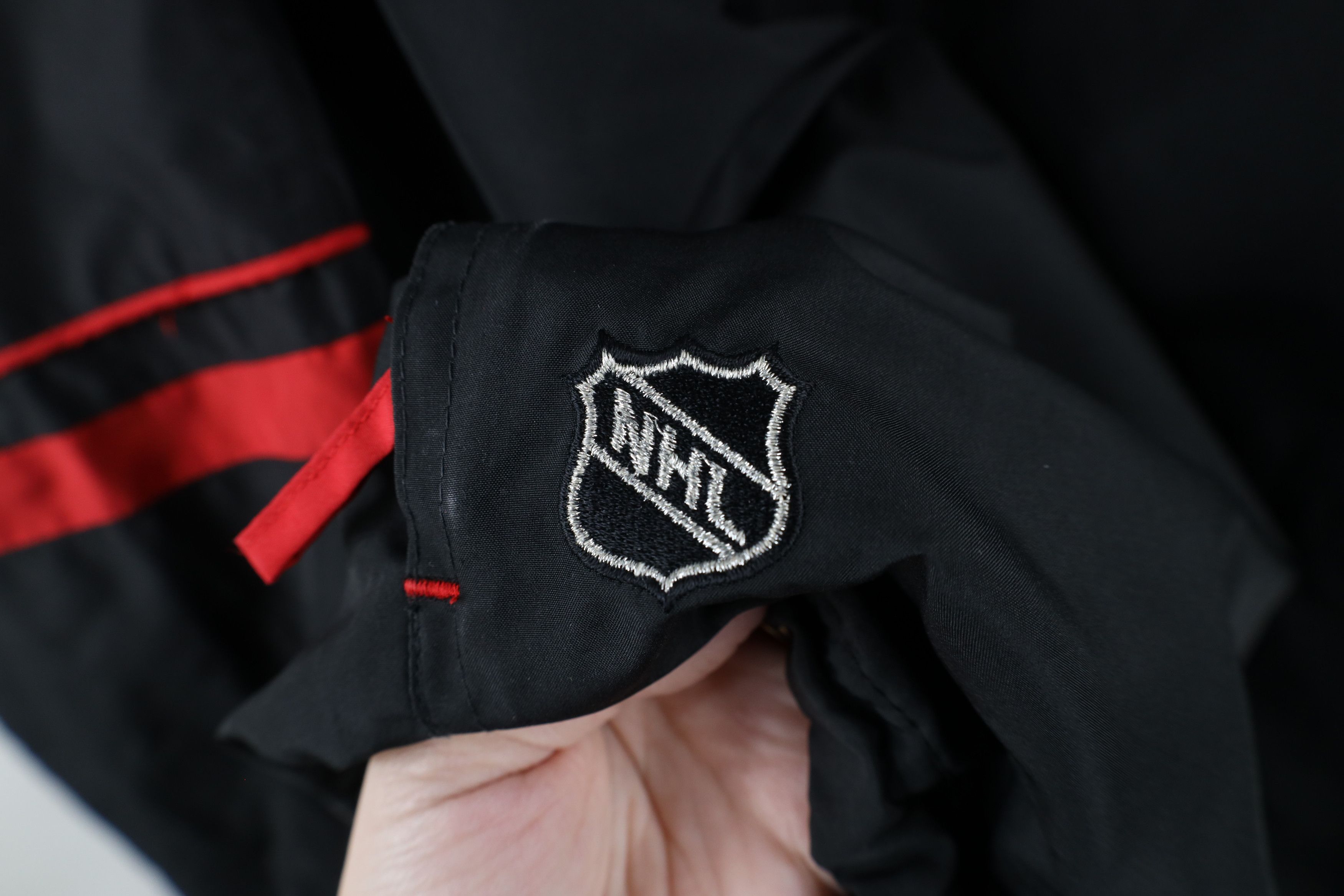 Vintage Vintage CCM Detroit Red Wings Hockey Full Zip Jacket Black Size US XL / EU 56 / 4 - 7 Thumbnail