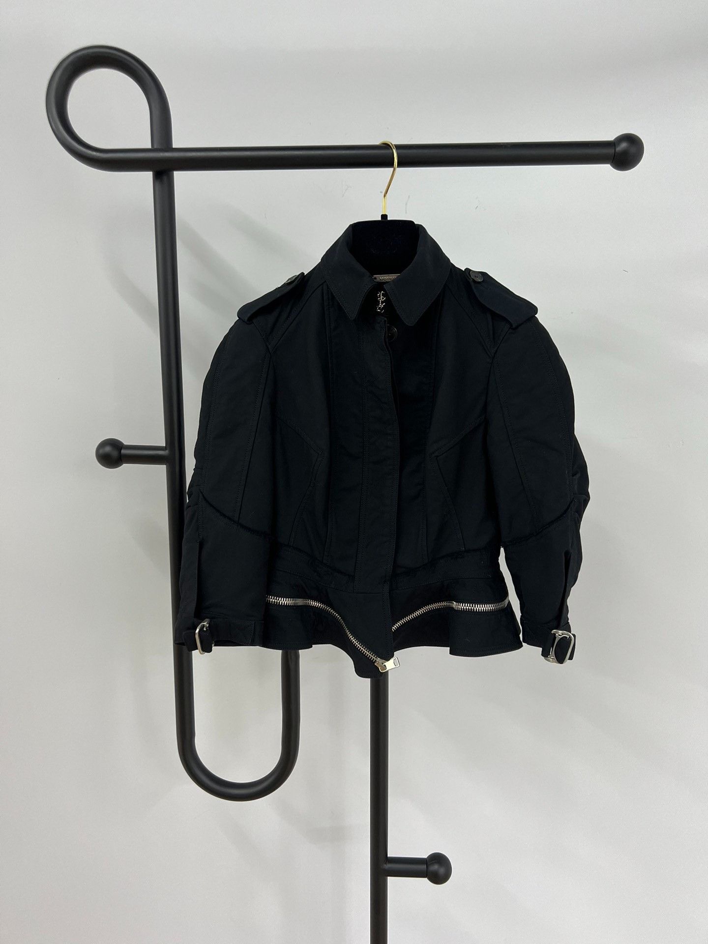 Alexander McQueen Alexander McQueen Women's Short Biker Jacket 38 Size S / US 4 / IT 40 - 1 Thumbnail