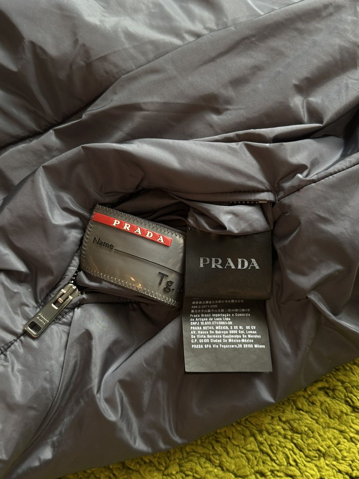 Prada Prada A/W 2017 red tab reversible hooded jacket Size US L / EU 52-54 / 3 - 14 Thumbnail