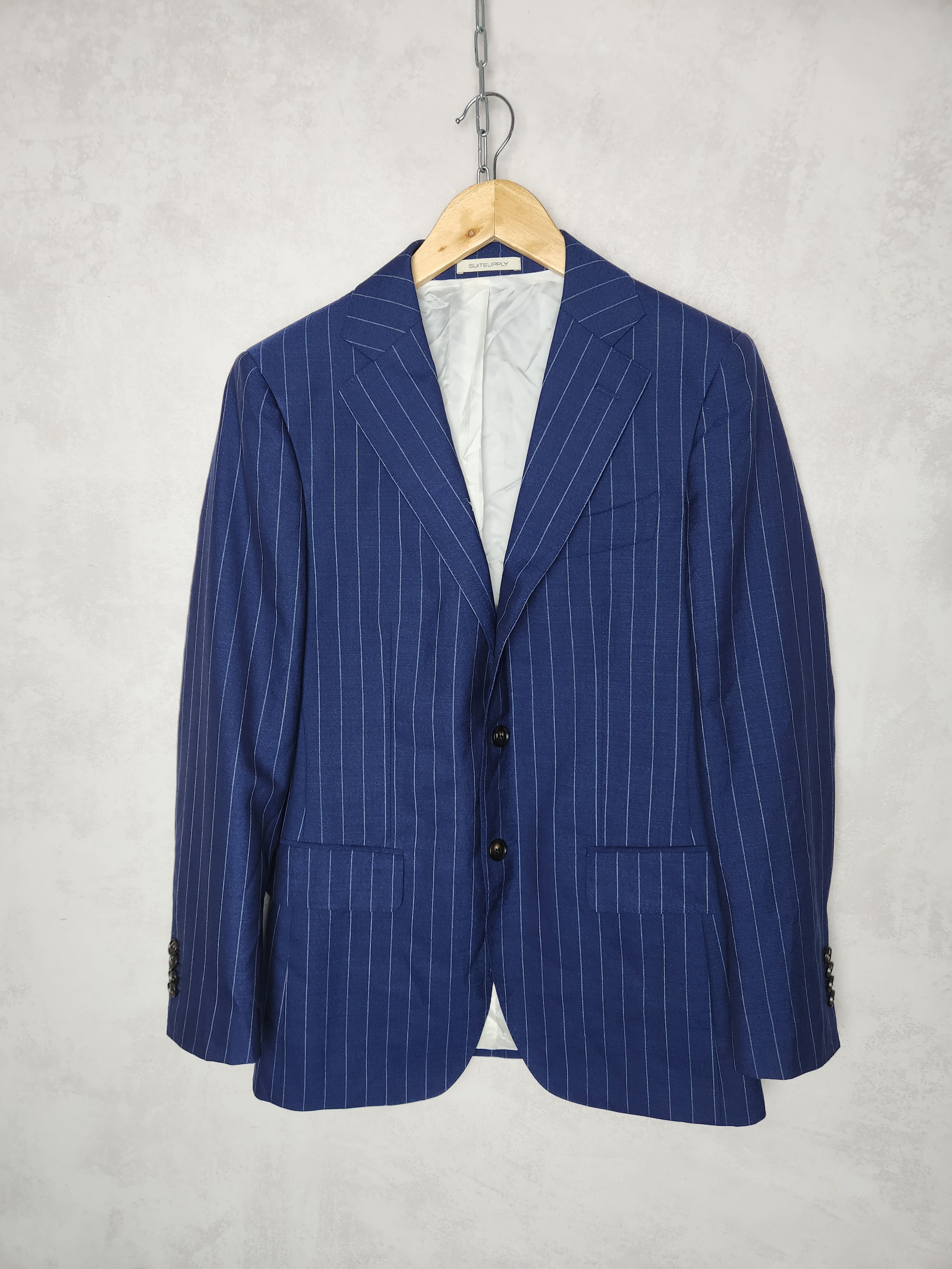 Suitsupply Suitsupply Lazio Single Breasted stripes blue suit slim Size 46R - 2 Thumbnail