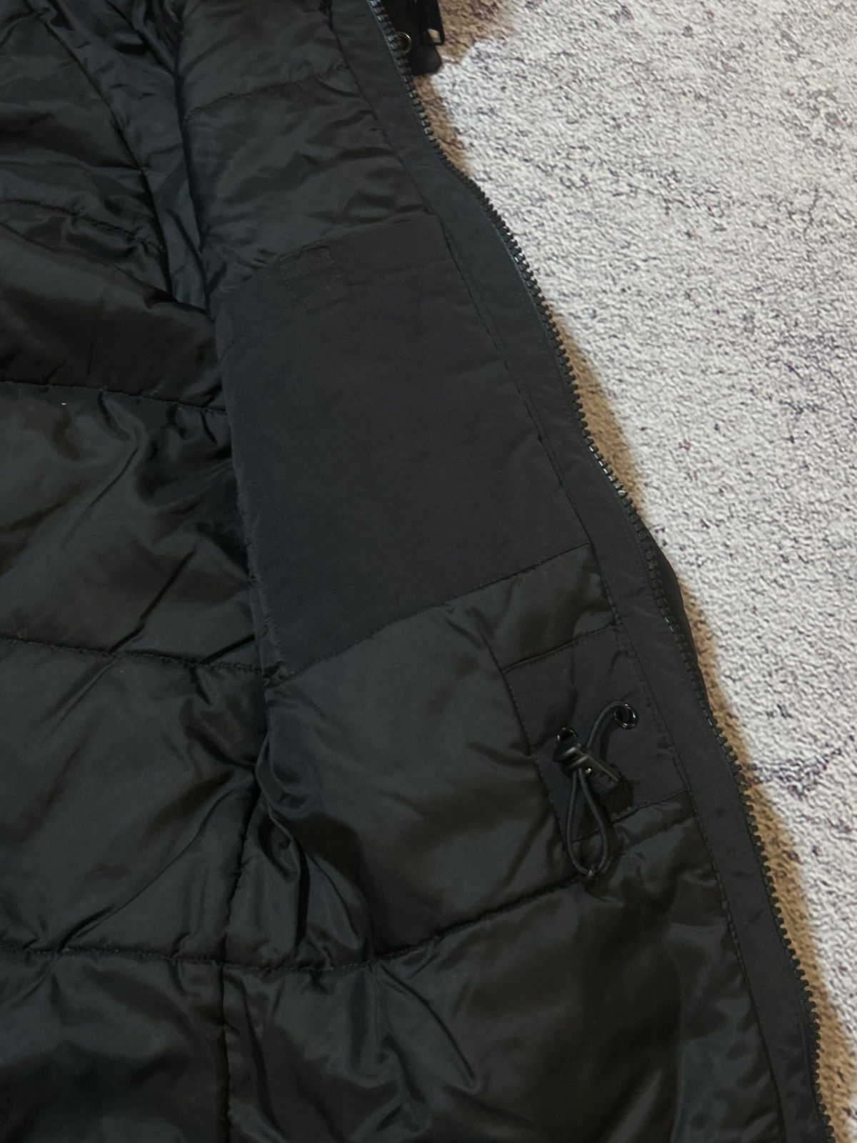Carhartt Carhartt WIP W’ Anchorage Parka Black – Fur Hood – Size S Size US S / EU 44-46 / 1 - 9 Thumbnail