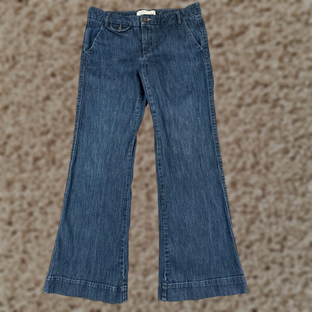 Old Navy Old Navy Jeans Womens 8 Blue Denim Flare Mid Rise Cotton Blend 31x31 Jeans Womens Regular 31 Blue 90s American Designer Mens Girls Size 30" / US 8 / IT 44 - 1 Thumbnail