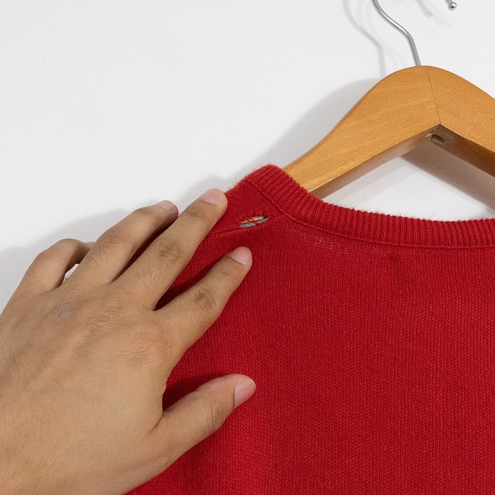 Puritan × Vintage Vintage Puritan V Neck Acrylic Sweater Large Red Distressed Size US L / EU 52-54 / 3 - 5 Thumbnail