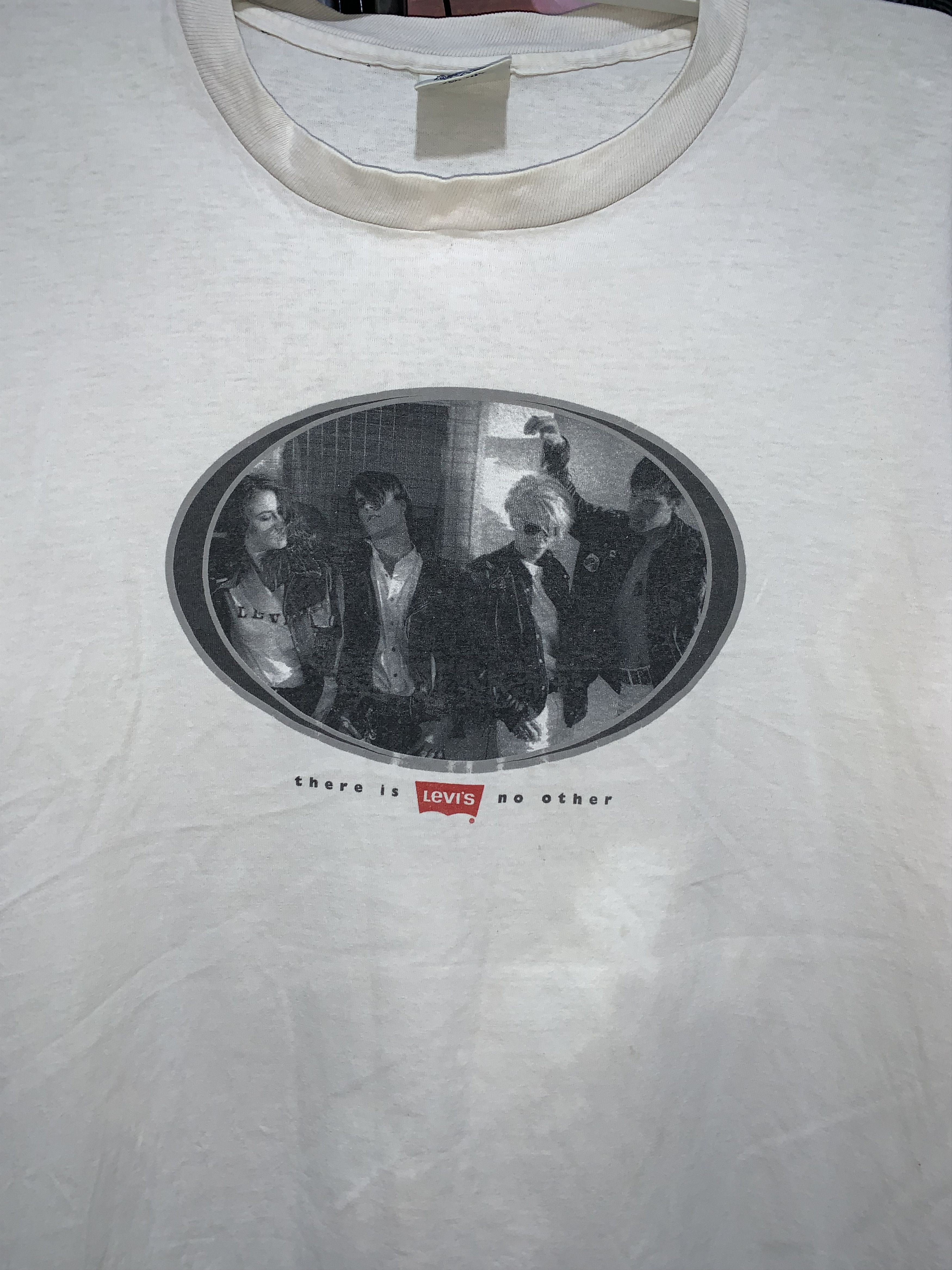 Levi's white 90's Levi's graphic T-shirt Single stitch Size US L / EU 52-54 / 3 - 2 Thumbnail